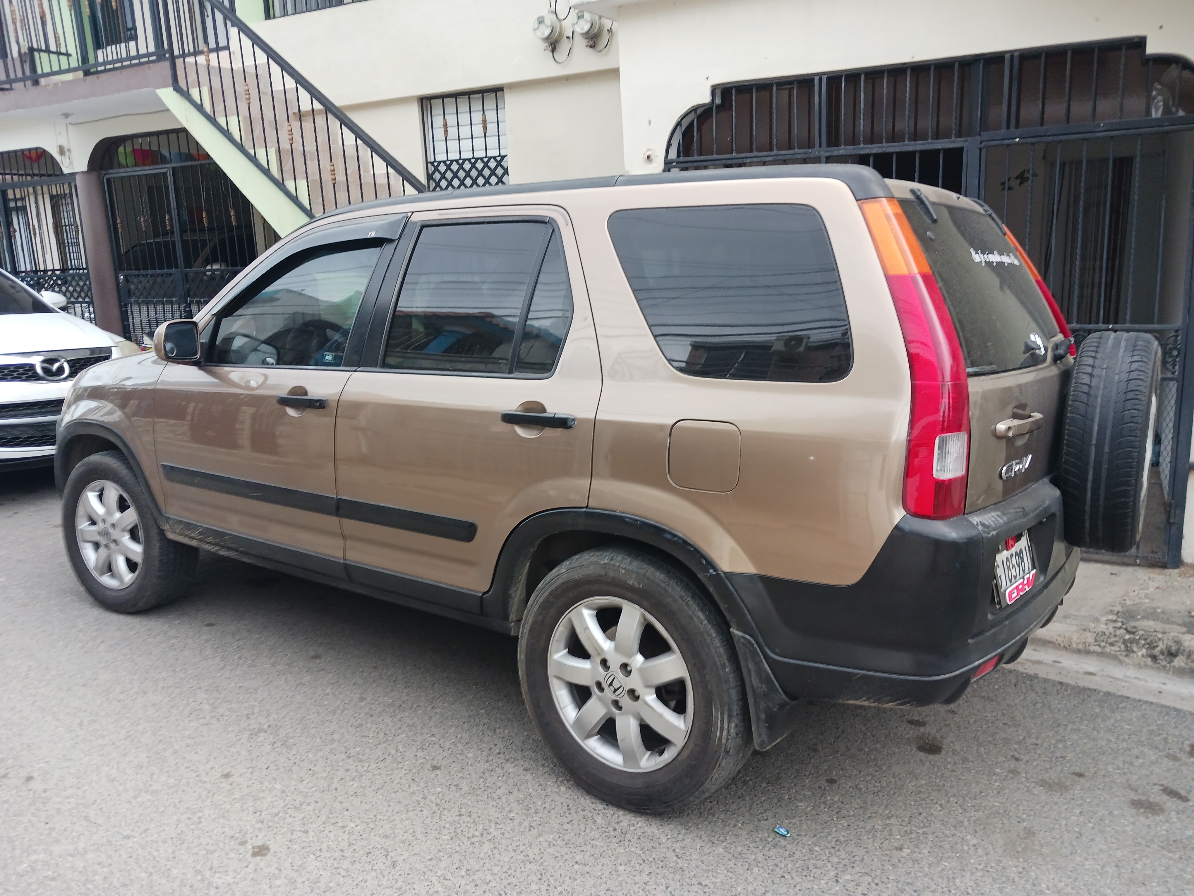 jeepetas y camionetas - Honda crv 4x4 original en santiago  3