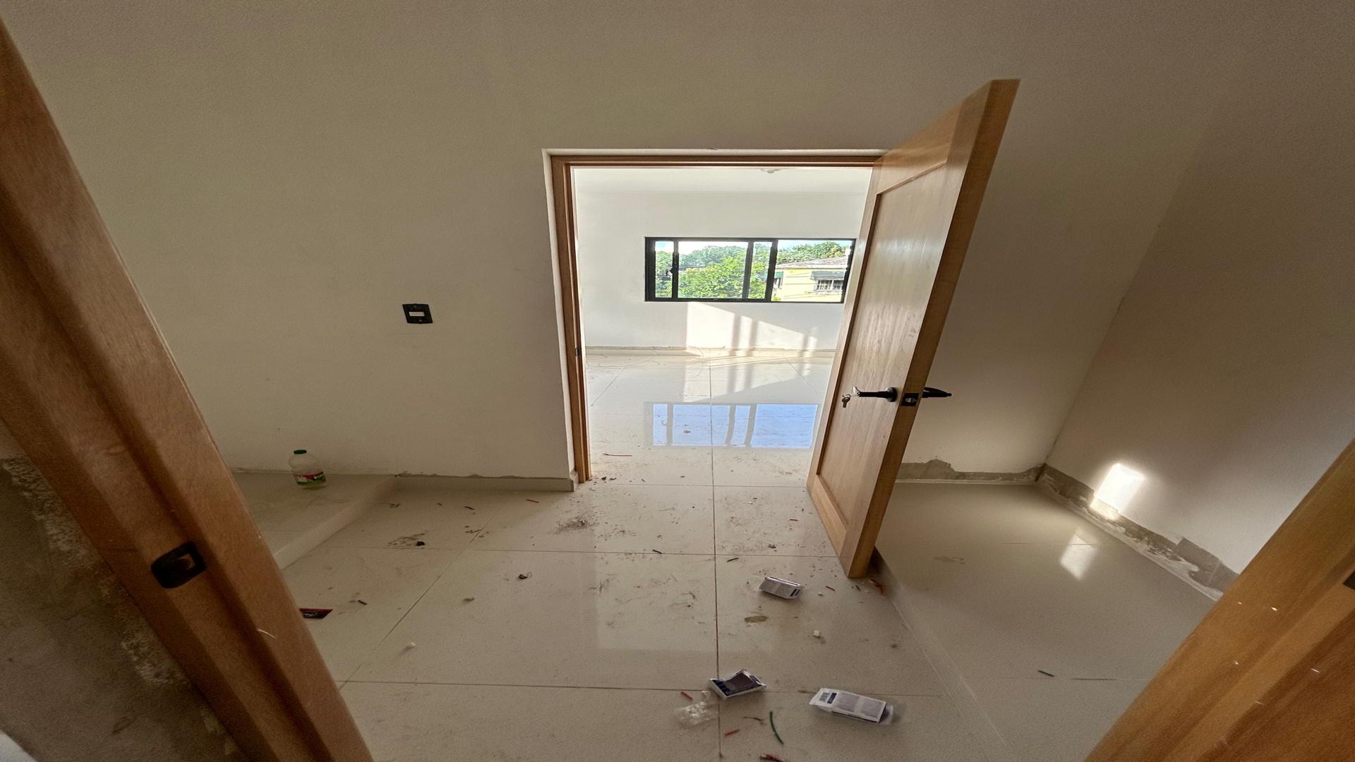 casas - Vendo casa nueva en Res. Los Hidalgos, Km 14 Aut. Duarte. 8