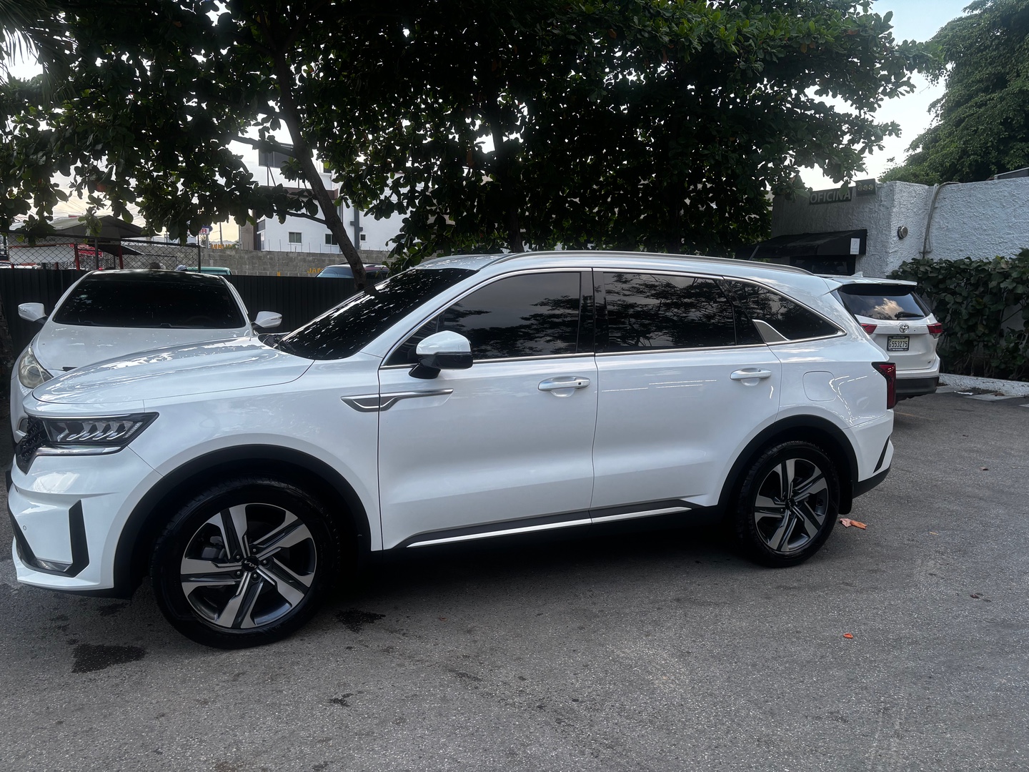 jeepetas y camionetas - SE VENDE KIA SORENTO 2023- 16,000KM 5