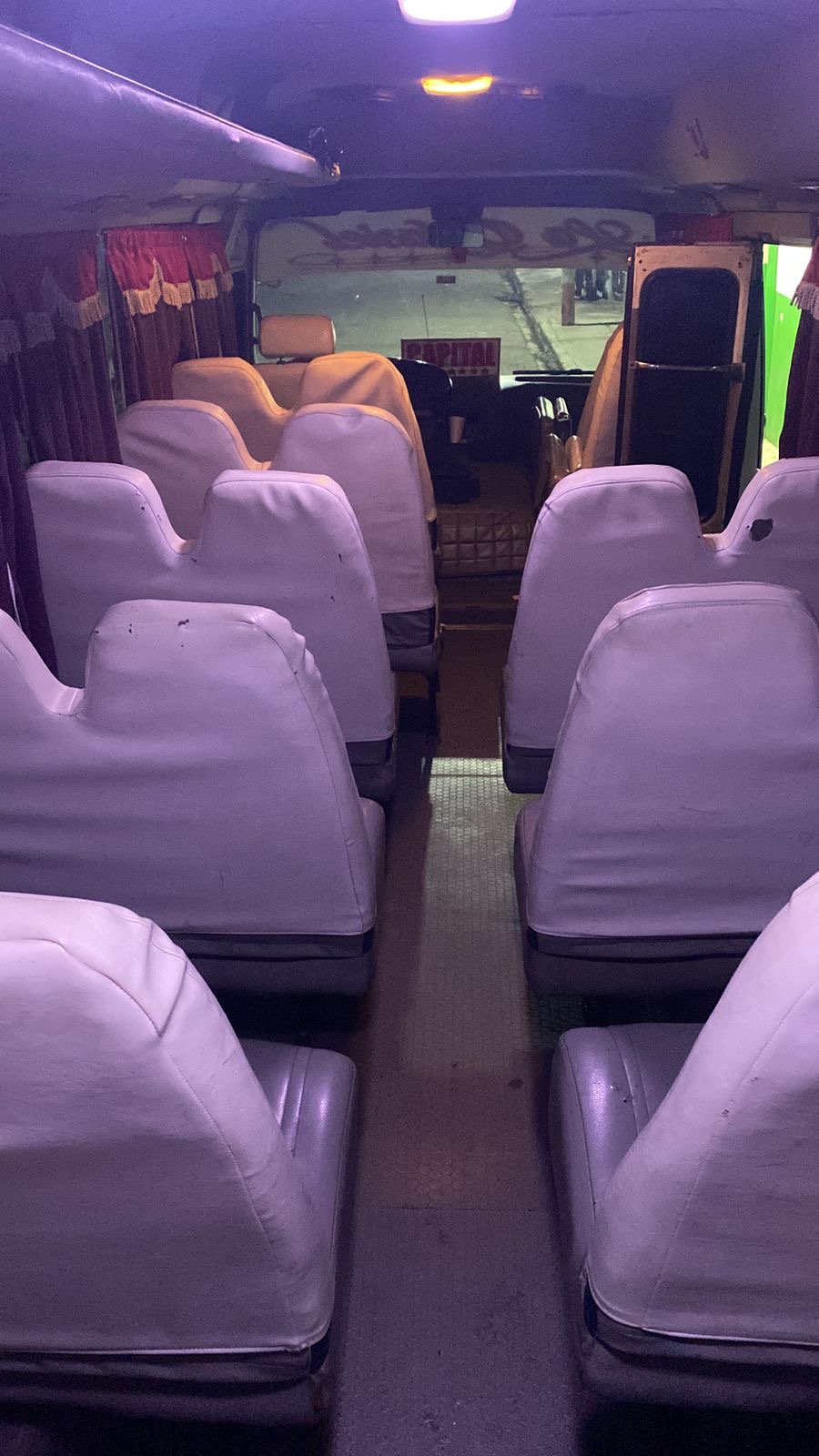 camiones y vehiculos pesados - Guagua de pasajeros Toyota Coaster 2009 4