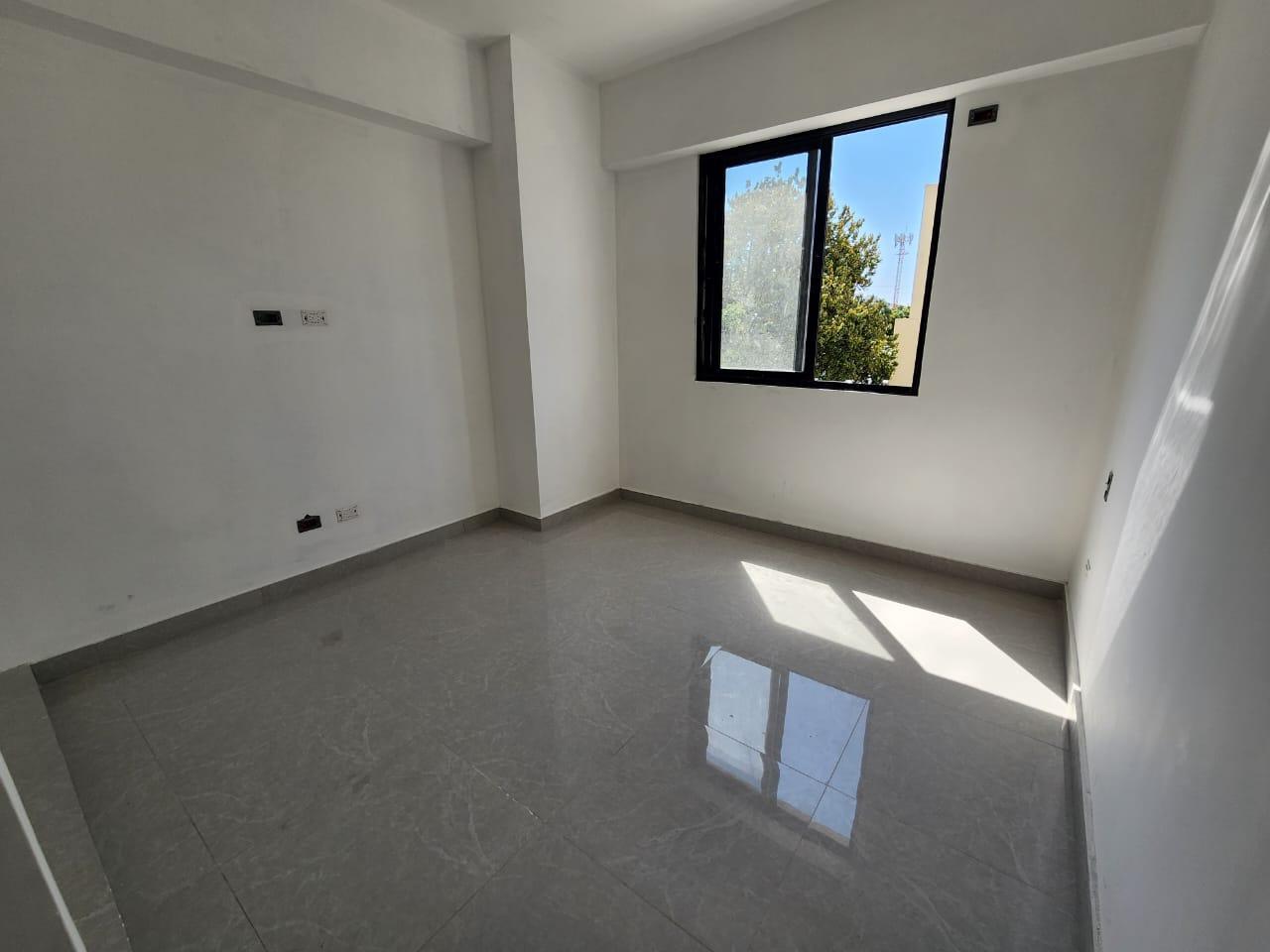 apartamentos - Apartamento en Venta en Evaristo Morales 4