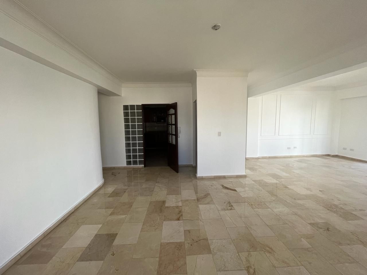 apartamentos - Apartamento en alquiler en Piantini, Espacioso de 3 habitaciones 3