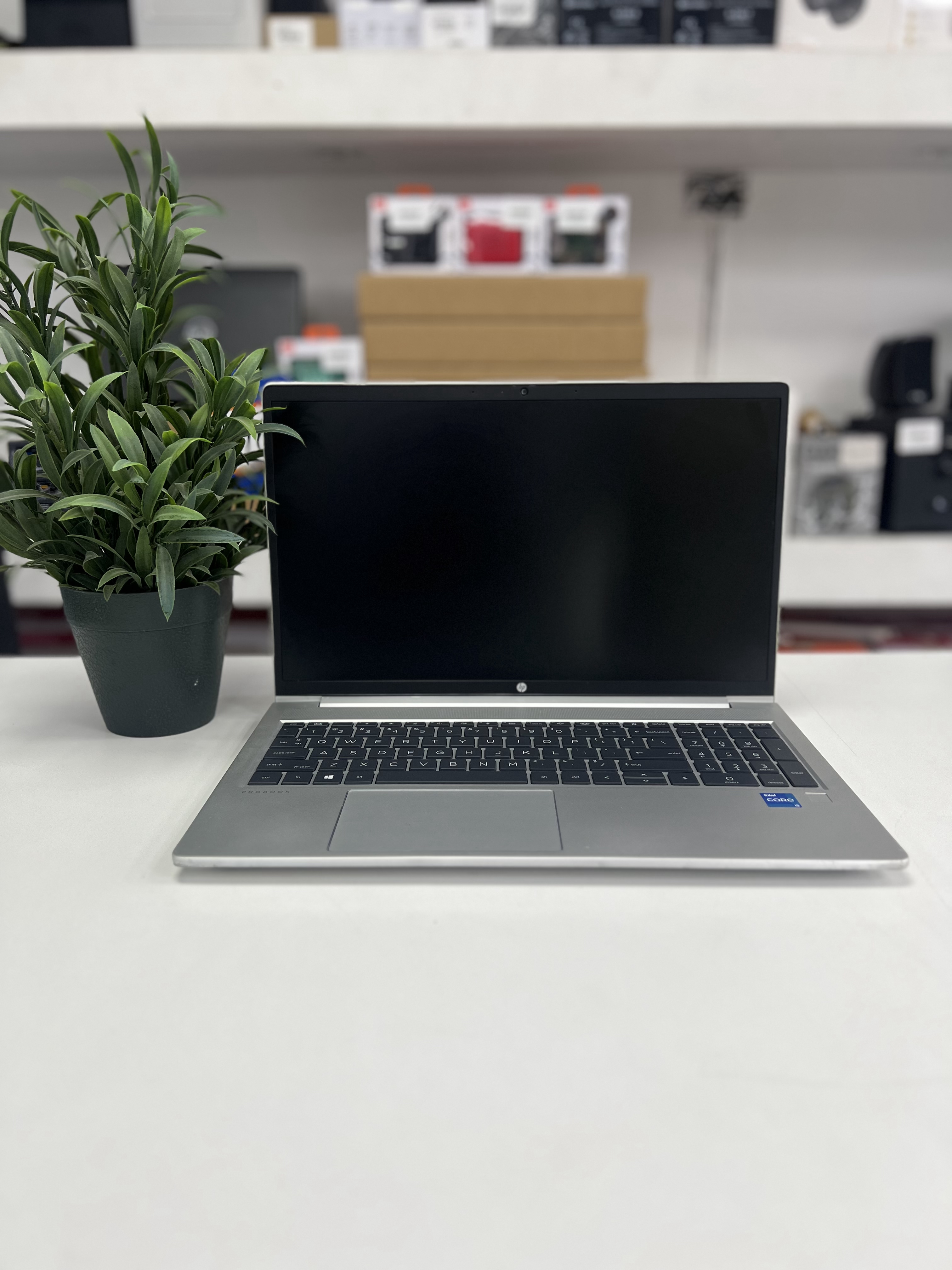 computadoras y laptops - LAPTOP HP 840  0