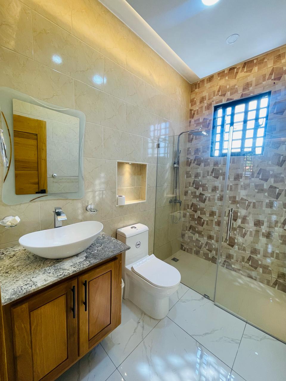 casas - CASA EN VENTA EN SANTIAGO. 3