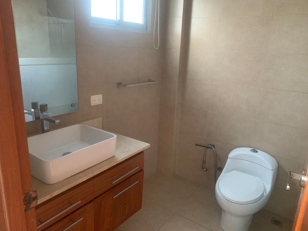 apartamentos - Apartamento en Venta en Evaristo Morales 6