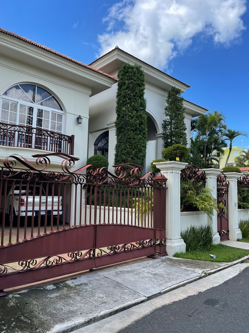 casas - 💎venta de Majestuosa Casa Arroyo Hondo Viejo💎 US$895,000 Distrito Nacional  0