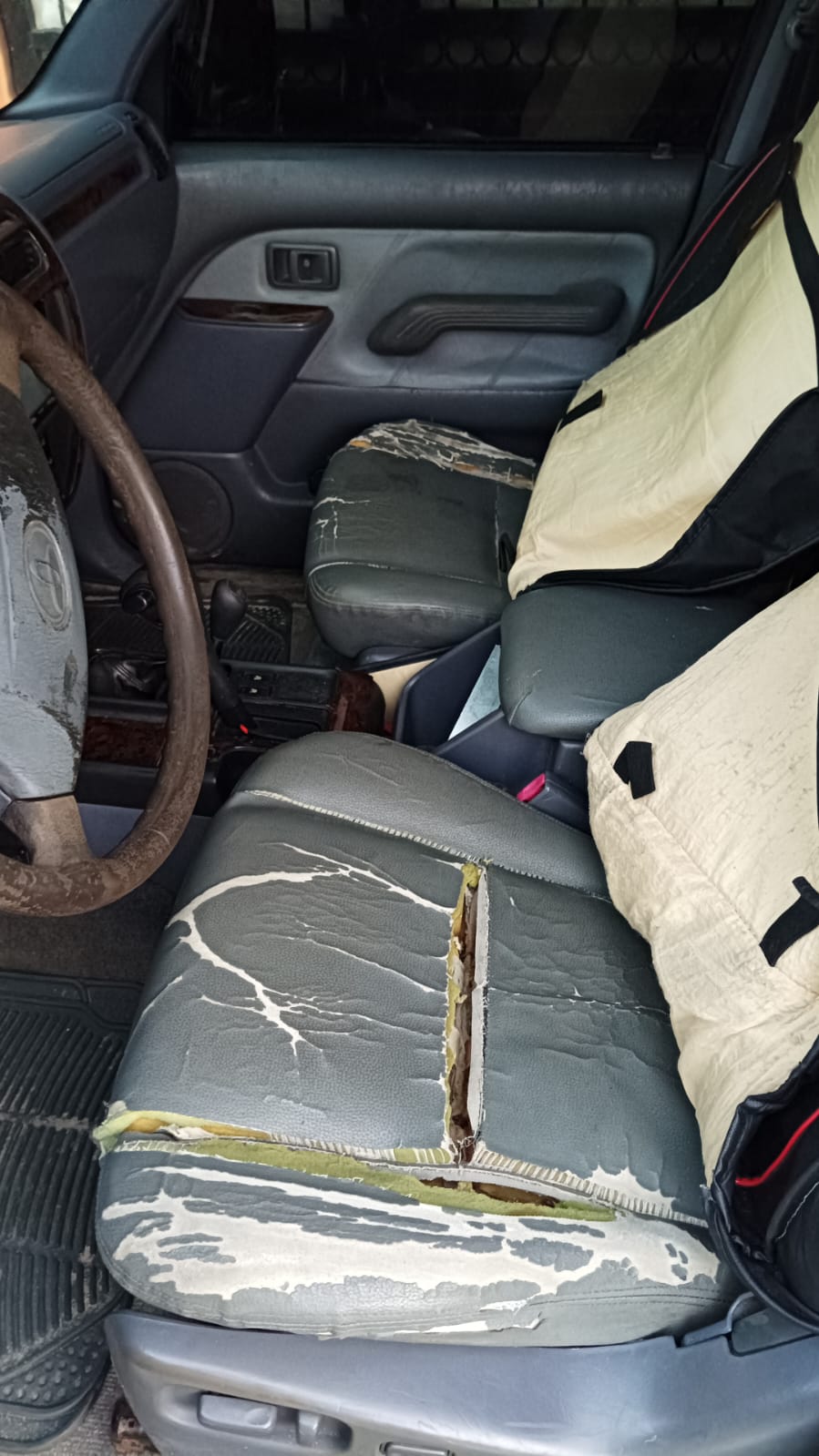 jeepetas y camionetas - Toyota Prado del año 2000 6
