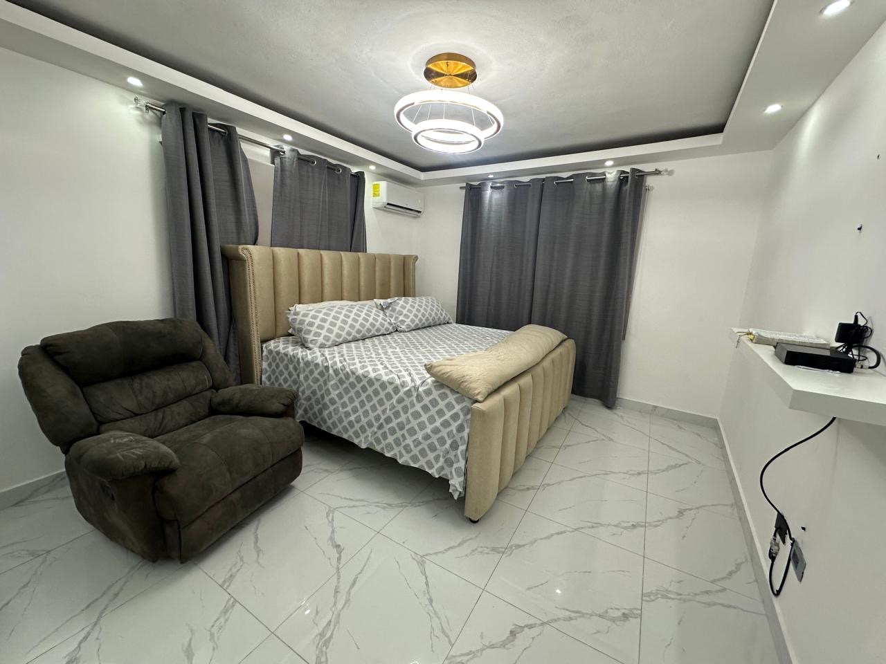 apartamentos - Renacimiento-Apartamento clásico remodelado de 3 habitaciones-US$165,000 6