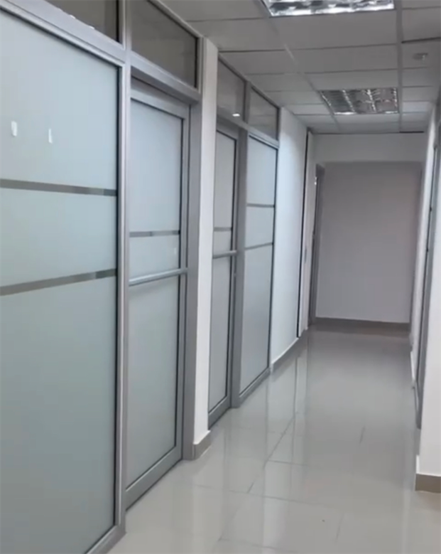 oficinas y locales comerciales - Oficina amplia y céntrica 4