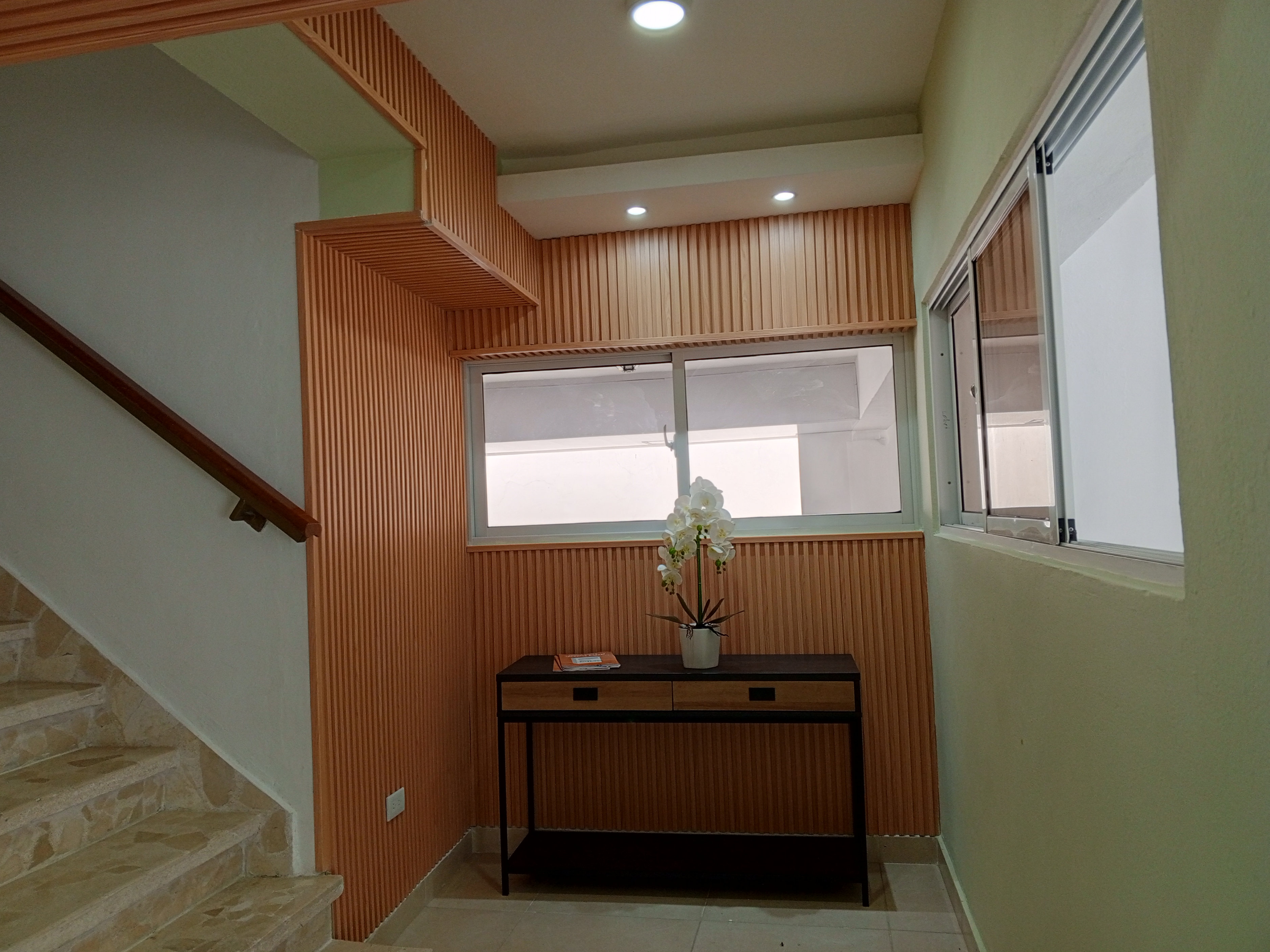 apartamentos - En lo mejor de avenida ind. klm 9 próximo al nacional. 3 hab. 2 psrqueos. 11.2 7