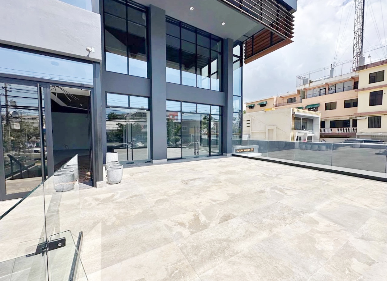 oficinas y locales comerciales - Local céntrico en Bella vista  2