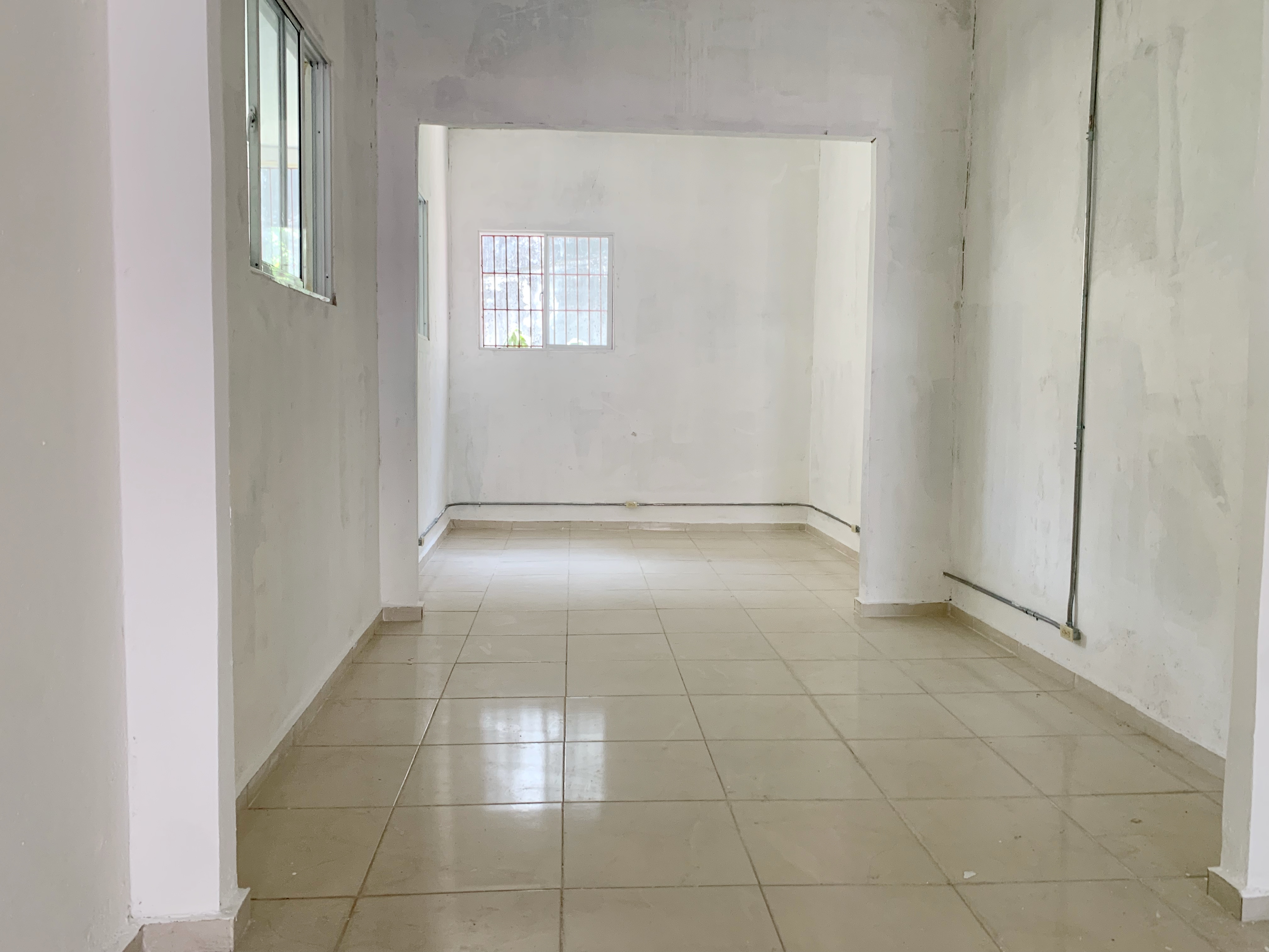 oficinas y locales comerciales - Local en la Duarte Primer nivel 5