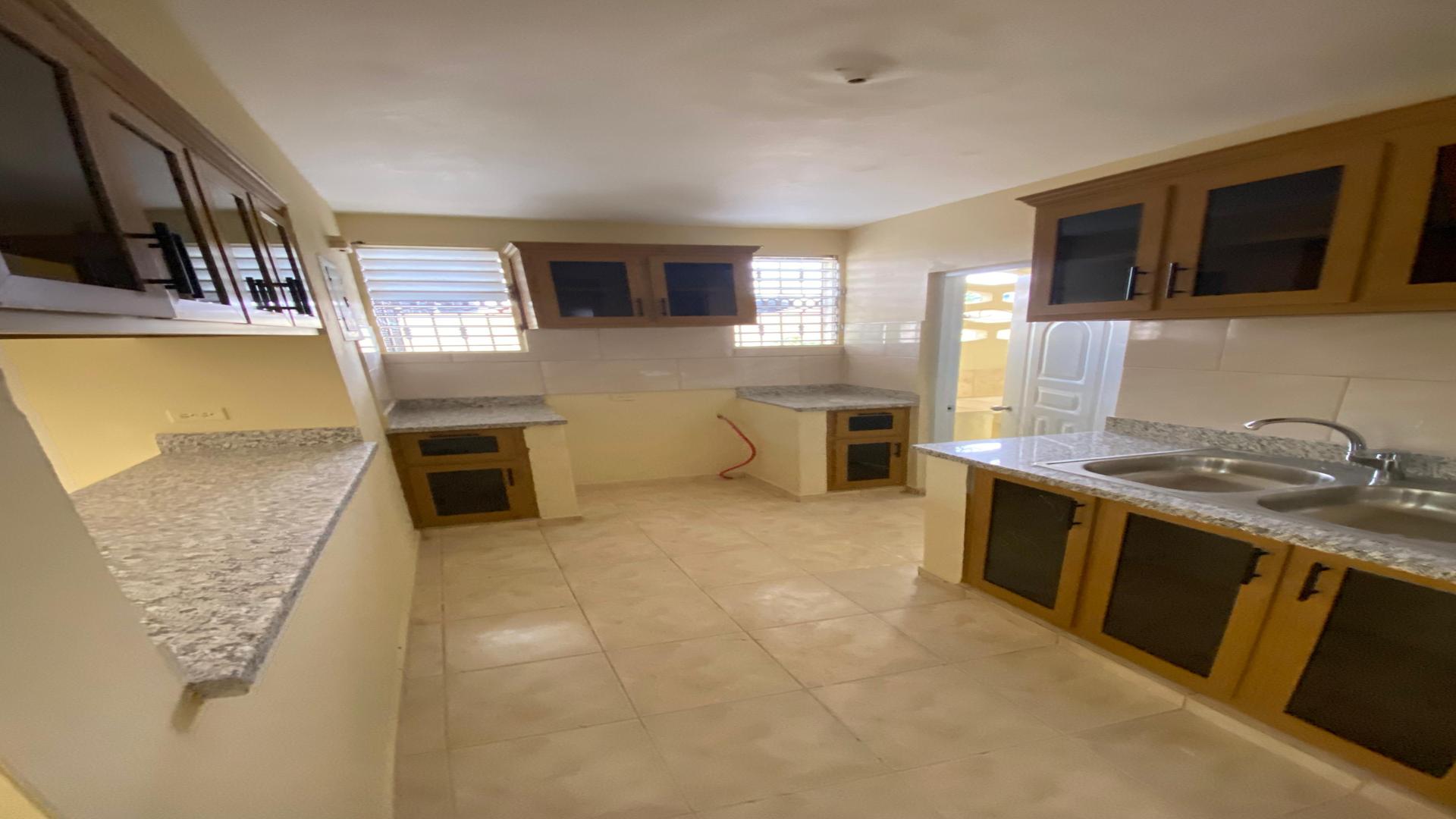 casas - CASA EN VENTA EN SANTIAGO. 3