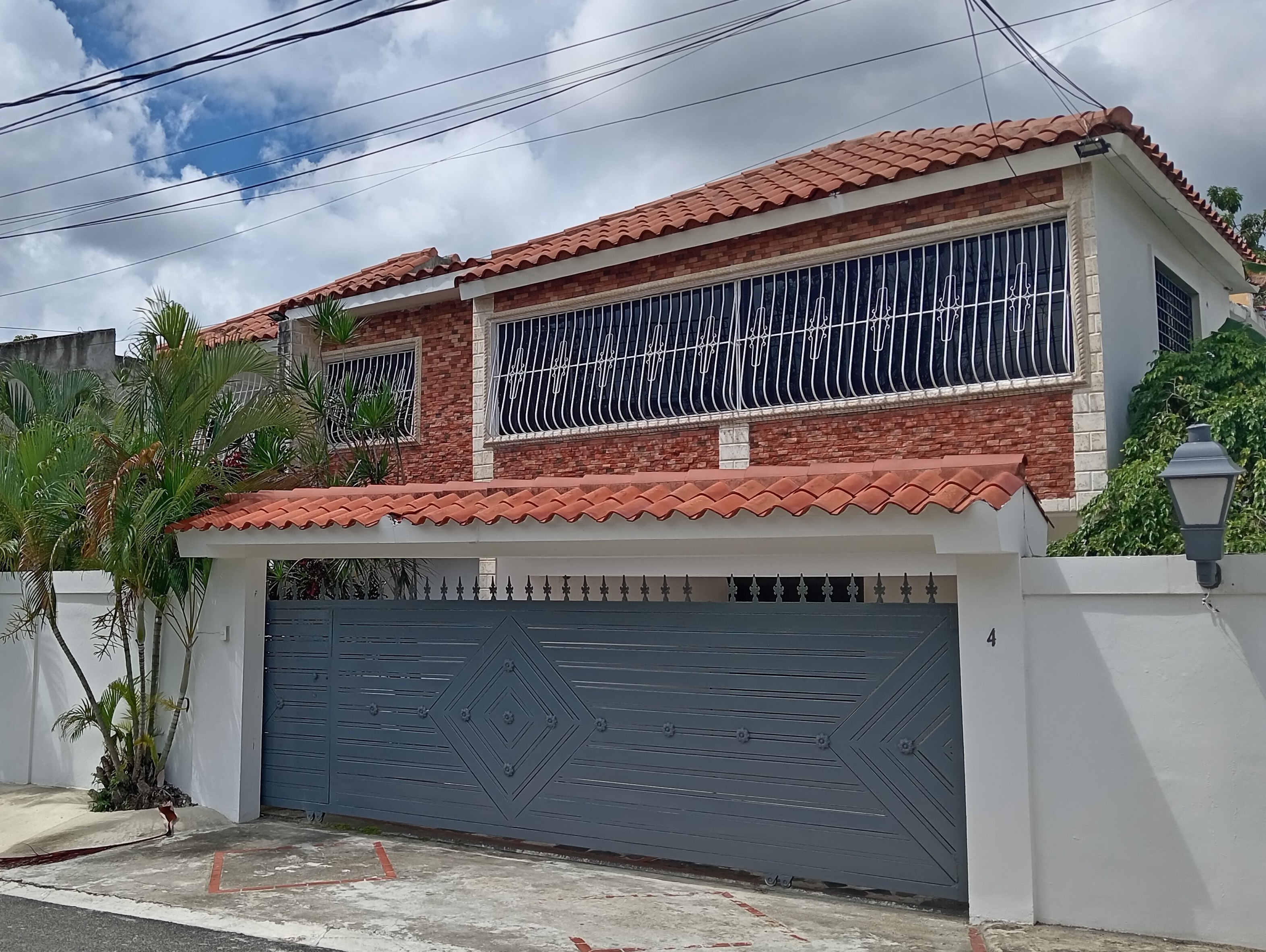 casas - DIOS 📍ALAMEDA 📍ALQUILO  CASA 2 NIVELES Amueblada 4 habitaciones, 6 baños 🔥� 0