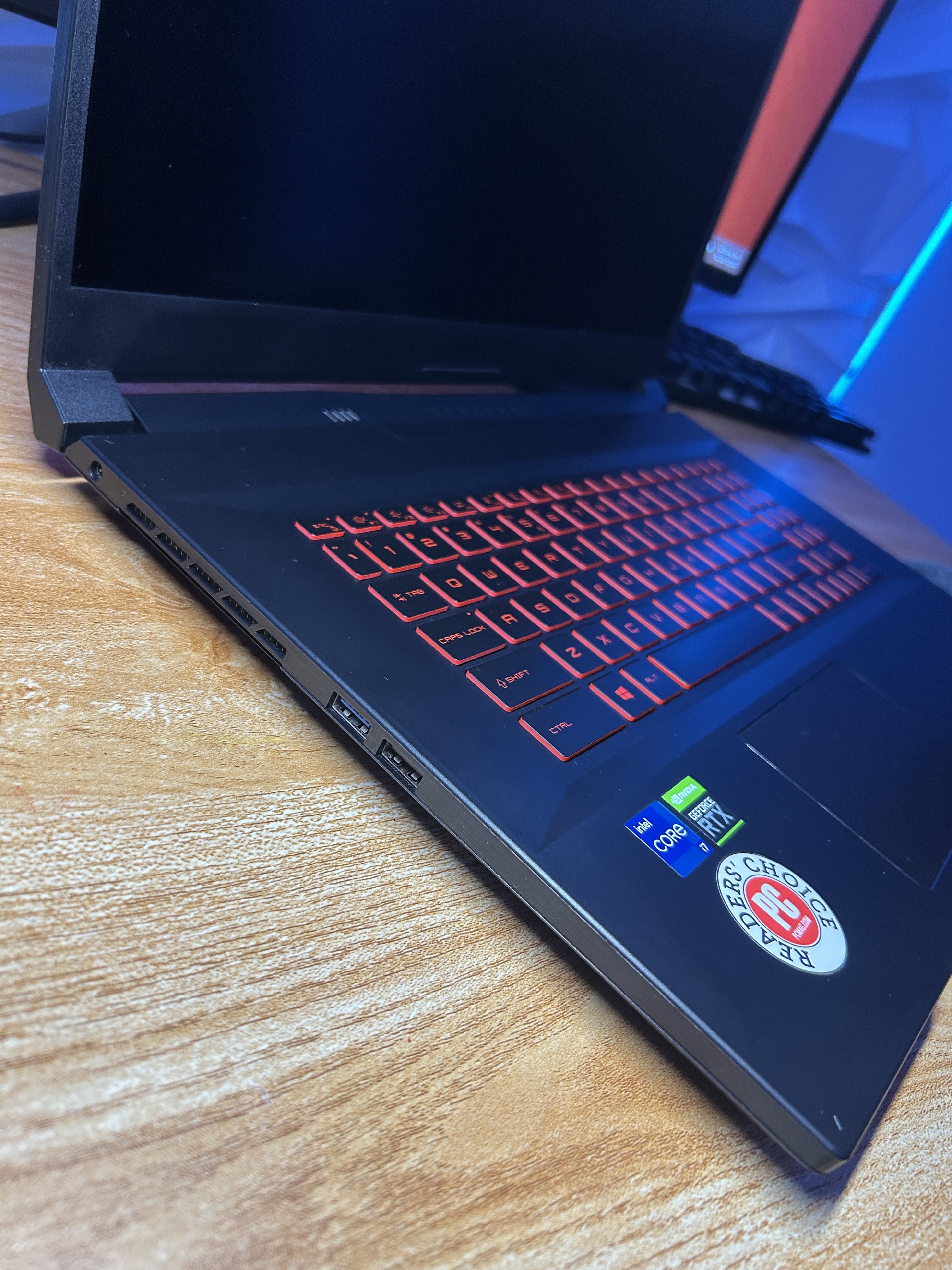computadoras y laptops - MSI Katana GF76 11UD 3050TI 5