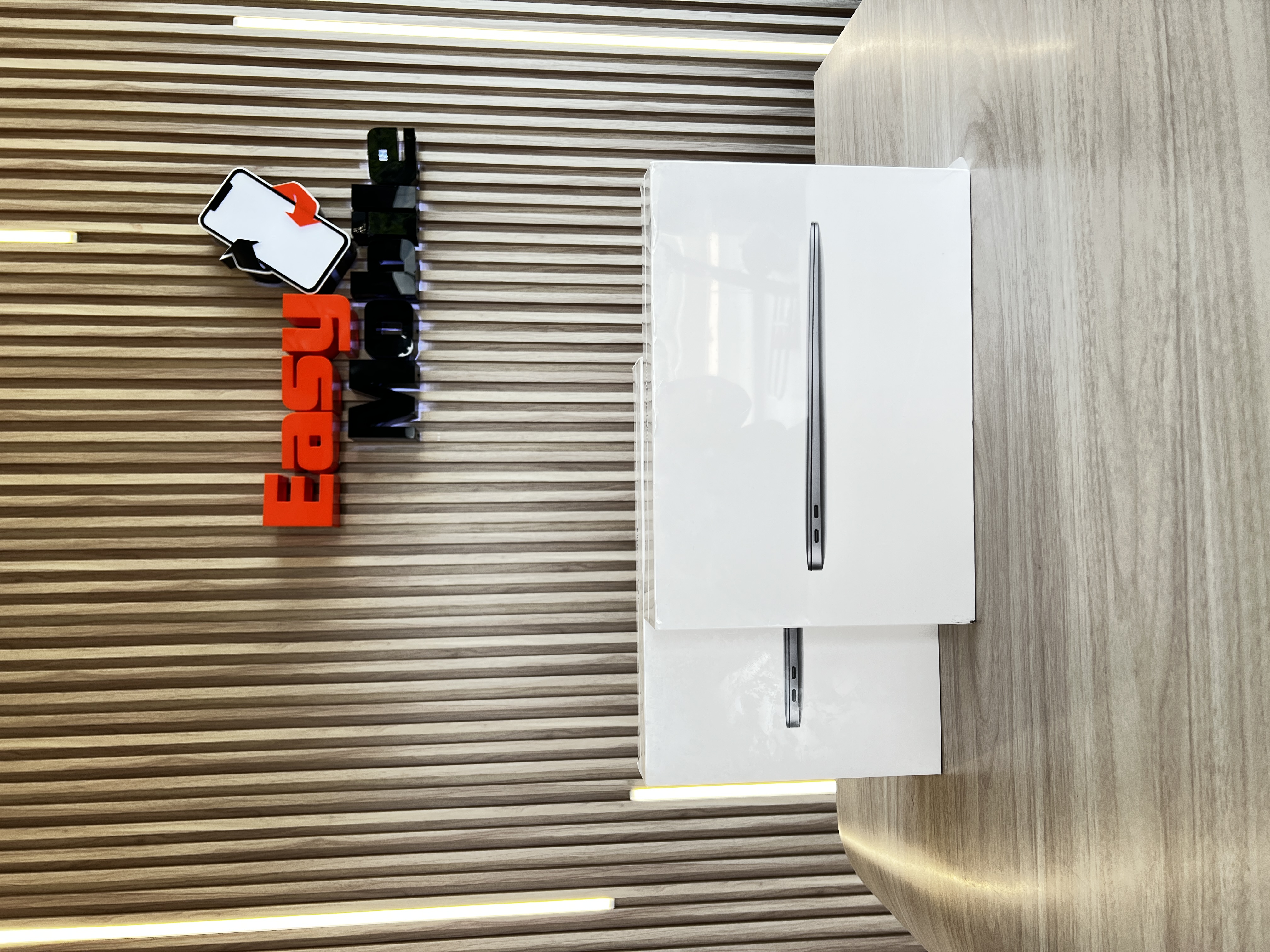 computadoras y laptops - MACBOOK AIR M1 13'' 8GB RAM 256GB SSD SELLADA 