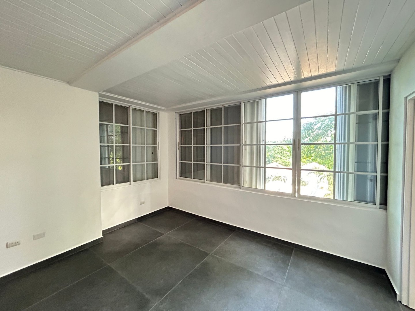 apartamentos - Alquilo Apto en Cuesta Hermosa, cerca de Colegios y Centro Comercial  3