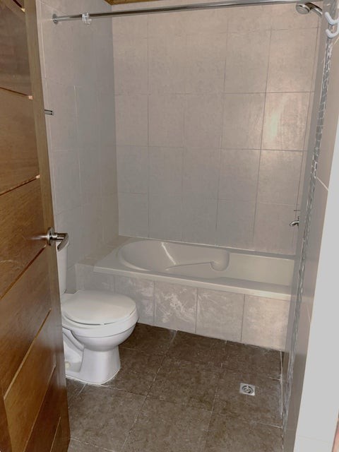 apartamentos - Apartamento en alquiler #24-304 con 2 habitaciones, Vestier, P. Electrica, Gym. 6
