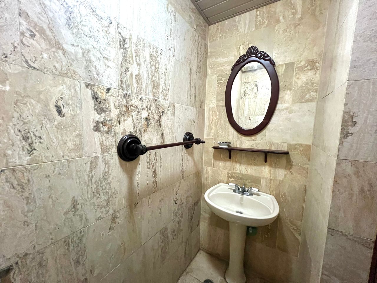 apartamentos - Apartamento Clásico con ascensor de 3hab en Naco 9