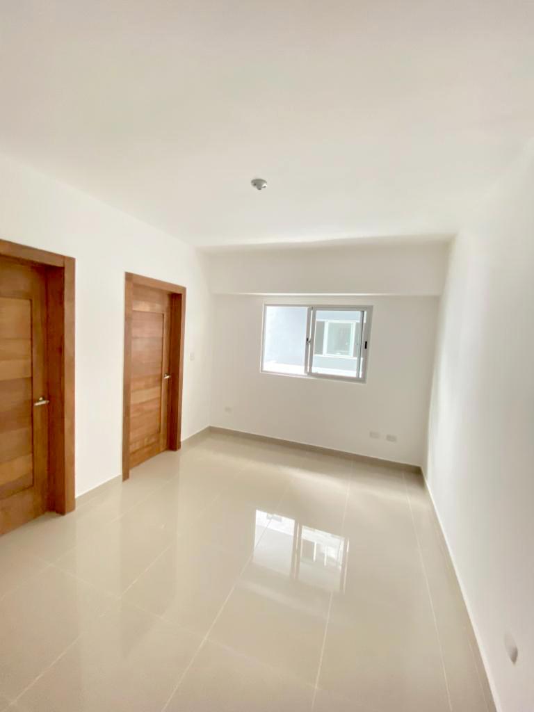 apartamentos - Apto en Alquiler, Zona Universitaria (ZU-02). 3