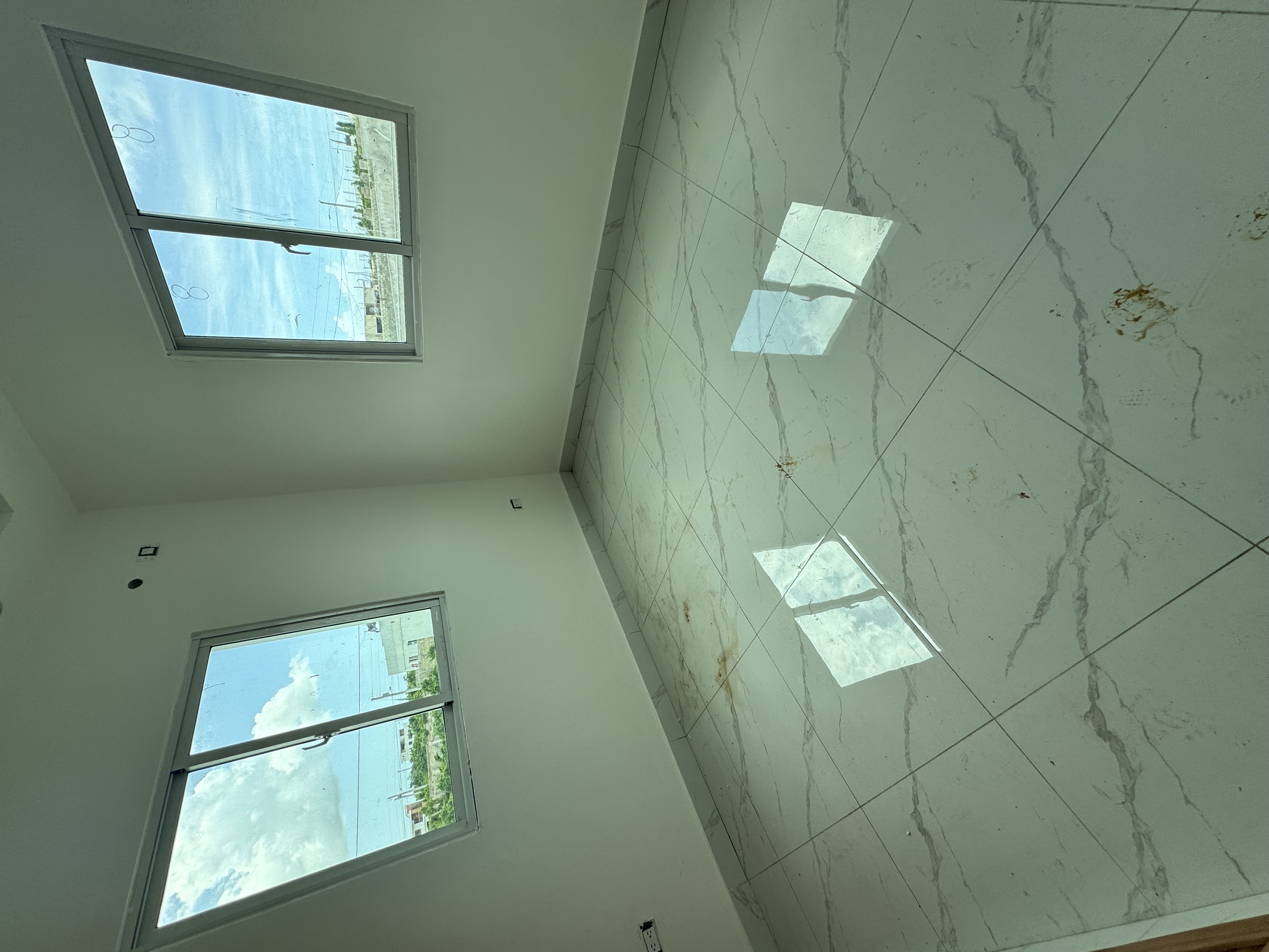 casas - venta de casa de 3 niveles con piscina en avenida ecológica Santo Domingo este  4