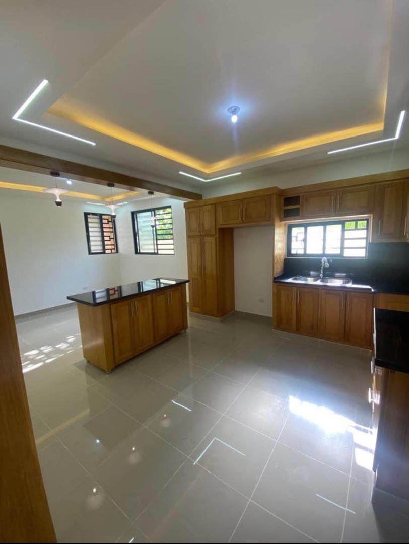 casas - CASA EN VENTA EN SANTIAGO DE LOS CABALLEROS RESIDENCIAL CERRADO  8
