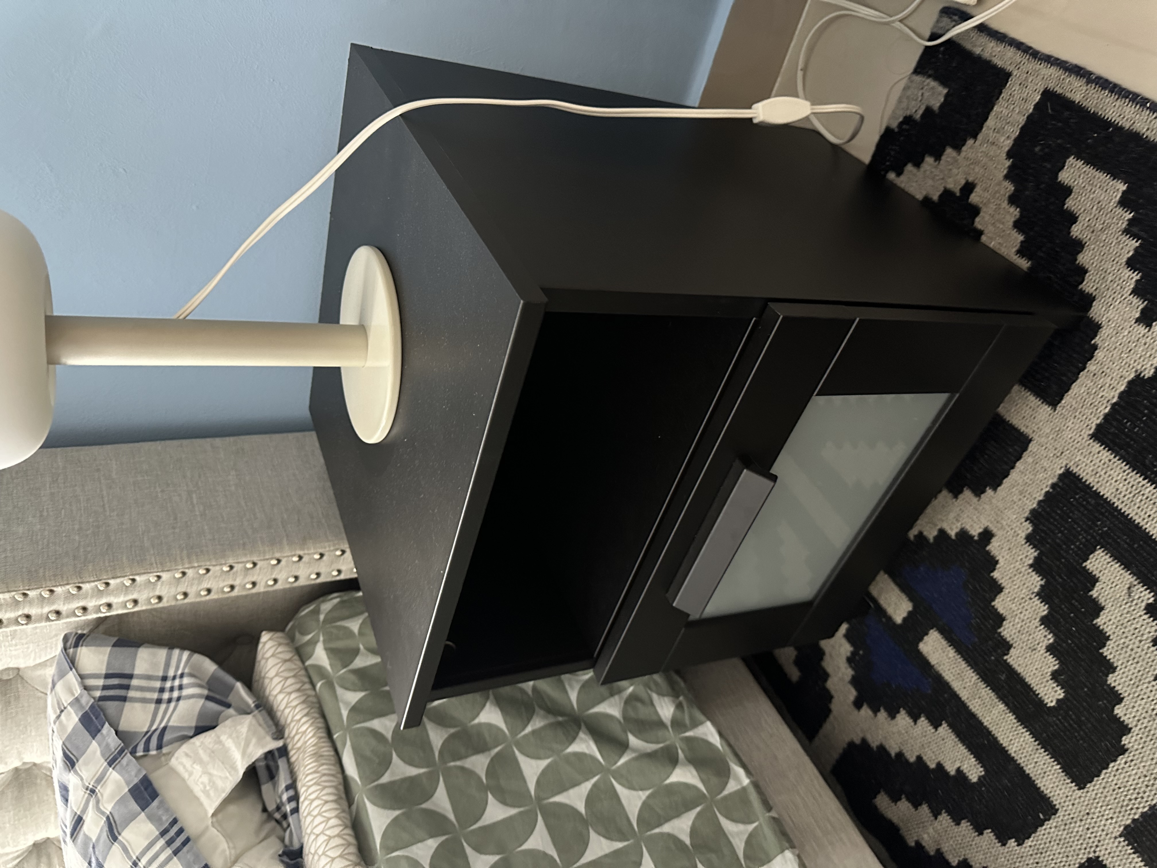 muebles y colchones - Mesa de noche 