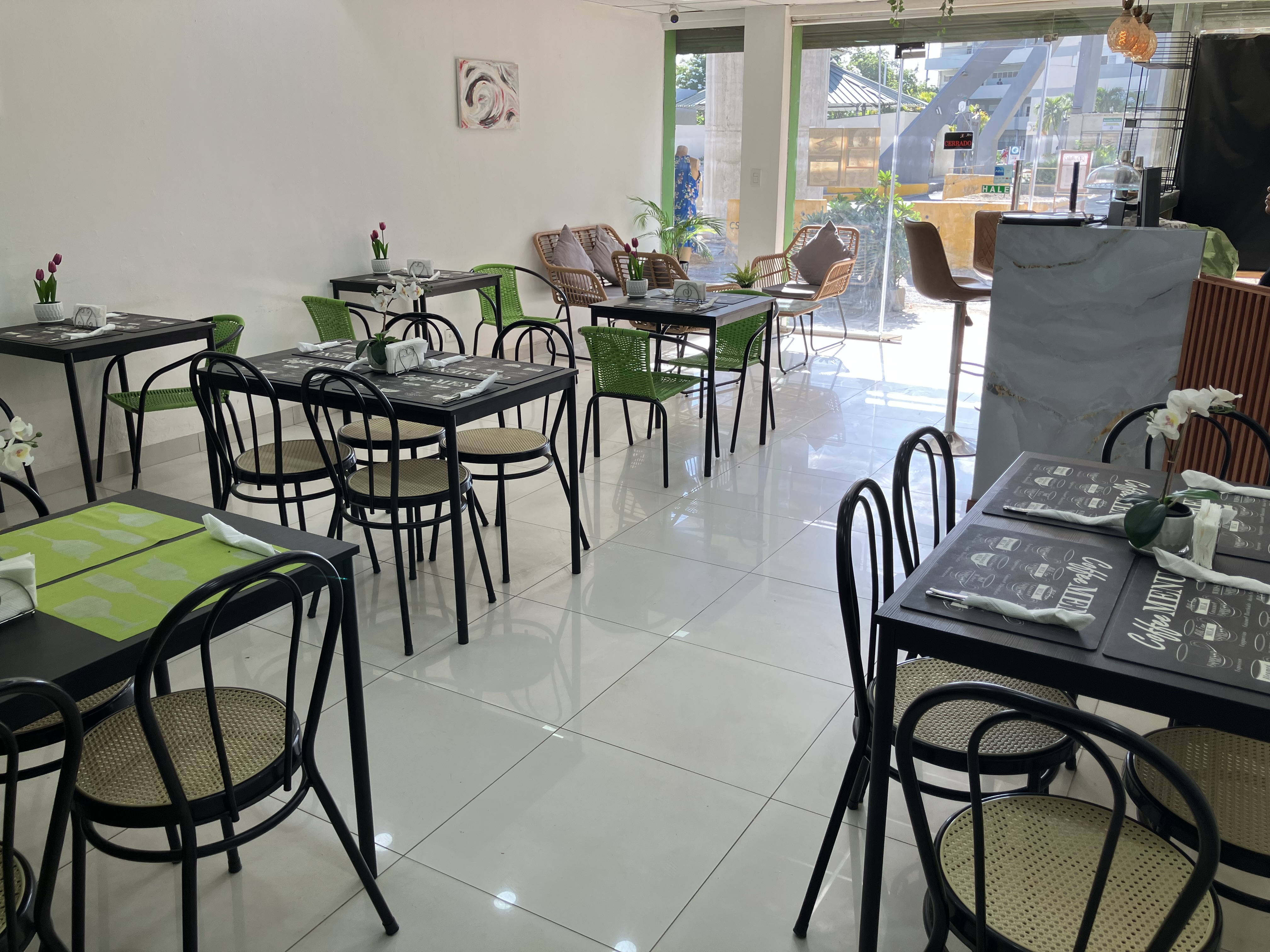 oficinas y locales comerciales - Se Vende Fondo de Comercio 2