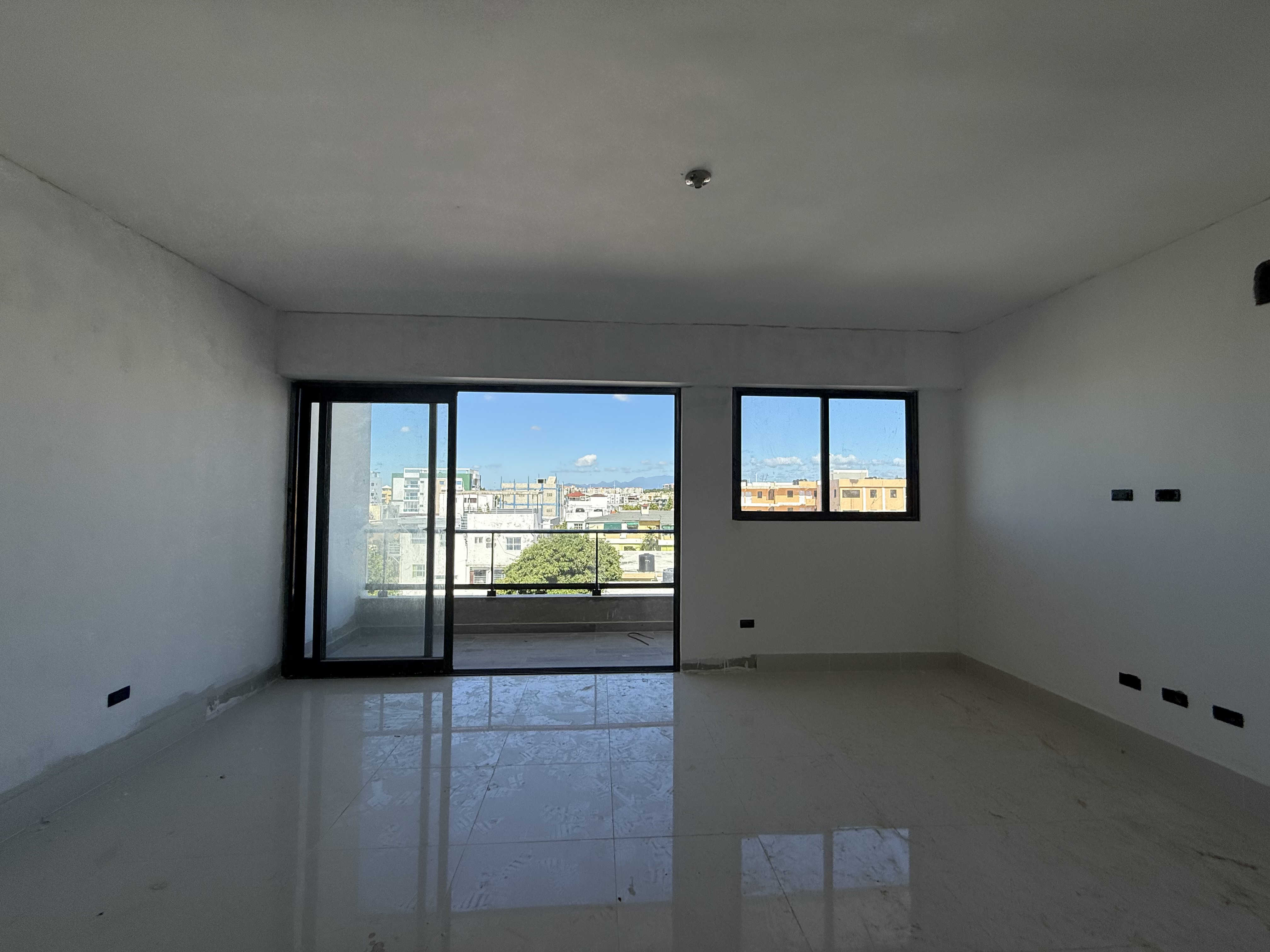 apartamentos - Vendo independencia klm 9 Apartamento piso 4 preci 4