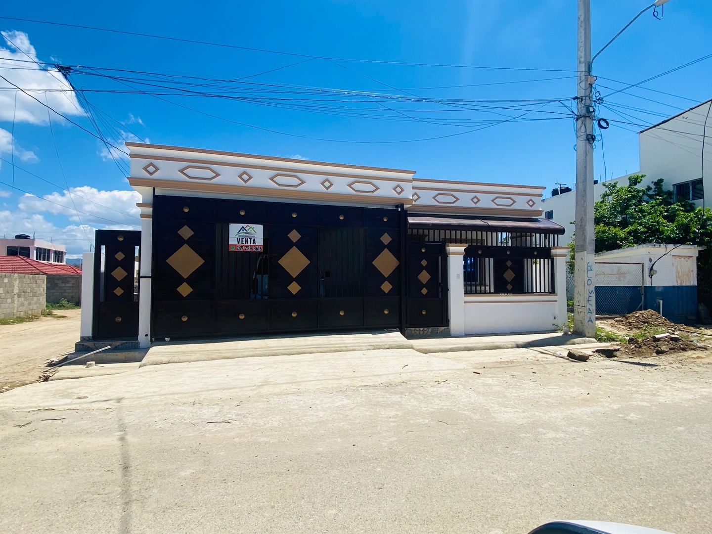 casas - CASA EN VENTA EN SANTIAGO DE LOS CABALLEROS PRÓXIMO AL JARDÍN BOTÁNICO 