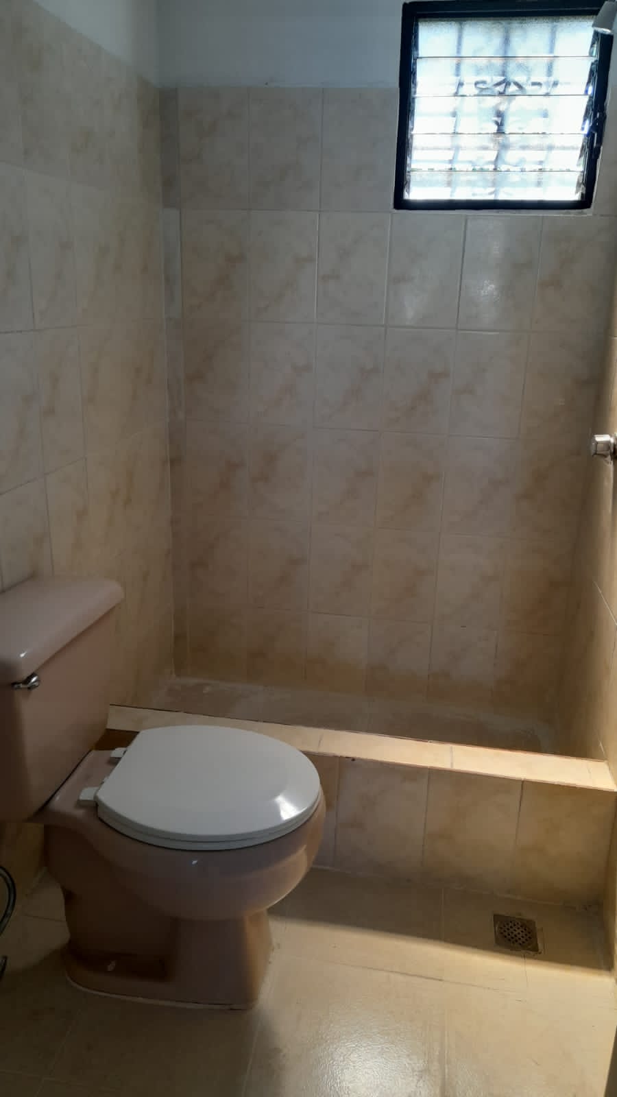 apartamentos - Apartamento Segundo Nivel ENs. Luperón 8