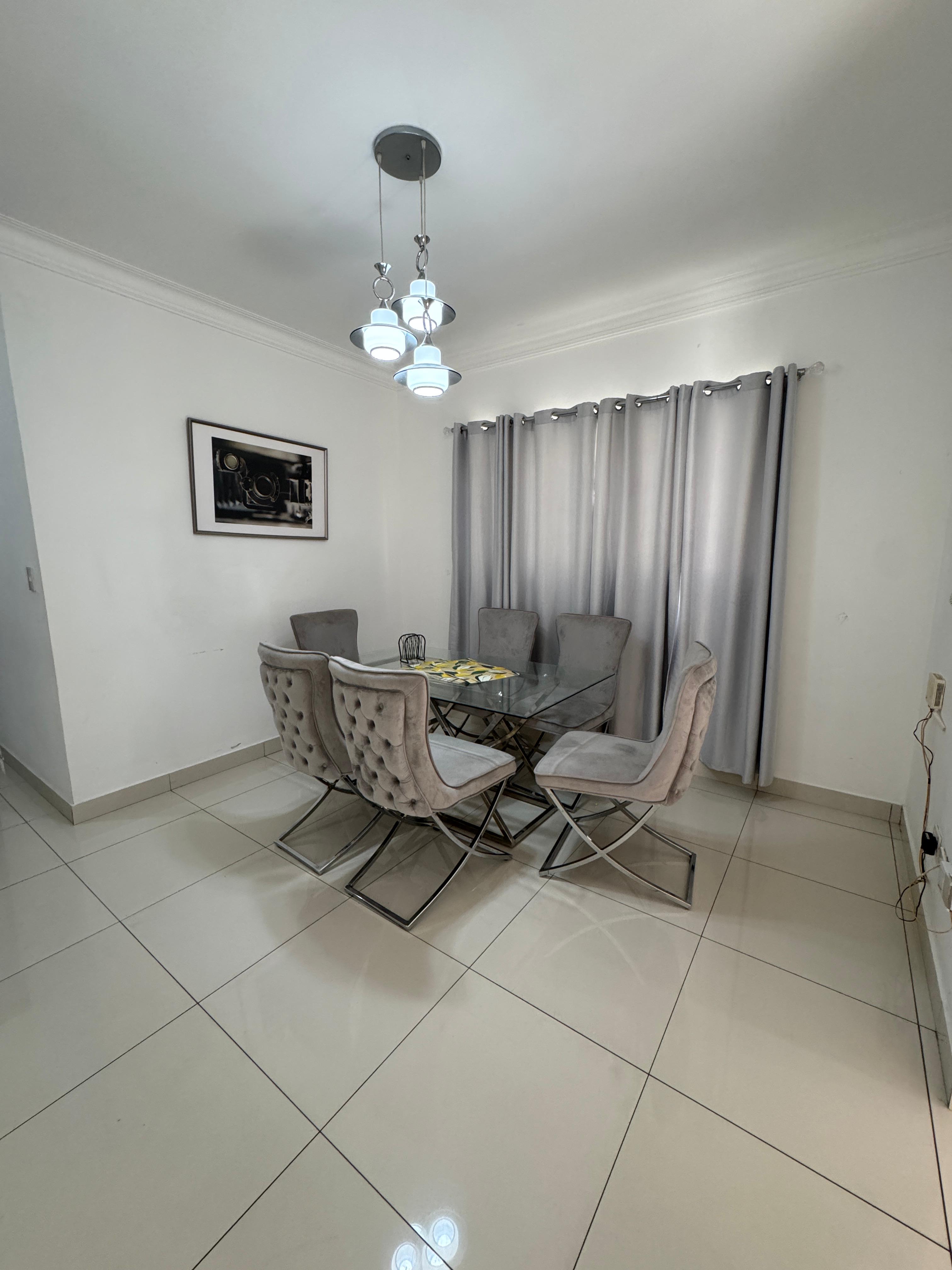apartamentos - Vendo Apartamento 2do nivel en Villa Aura
