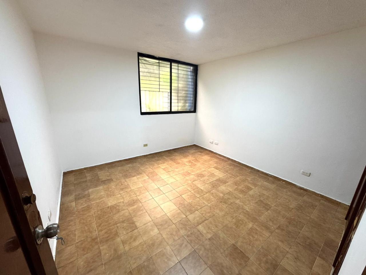 apartamentos - Vendo apartamento en 1er piso, Gazcue.  4