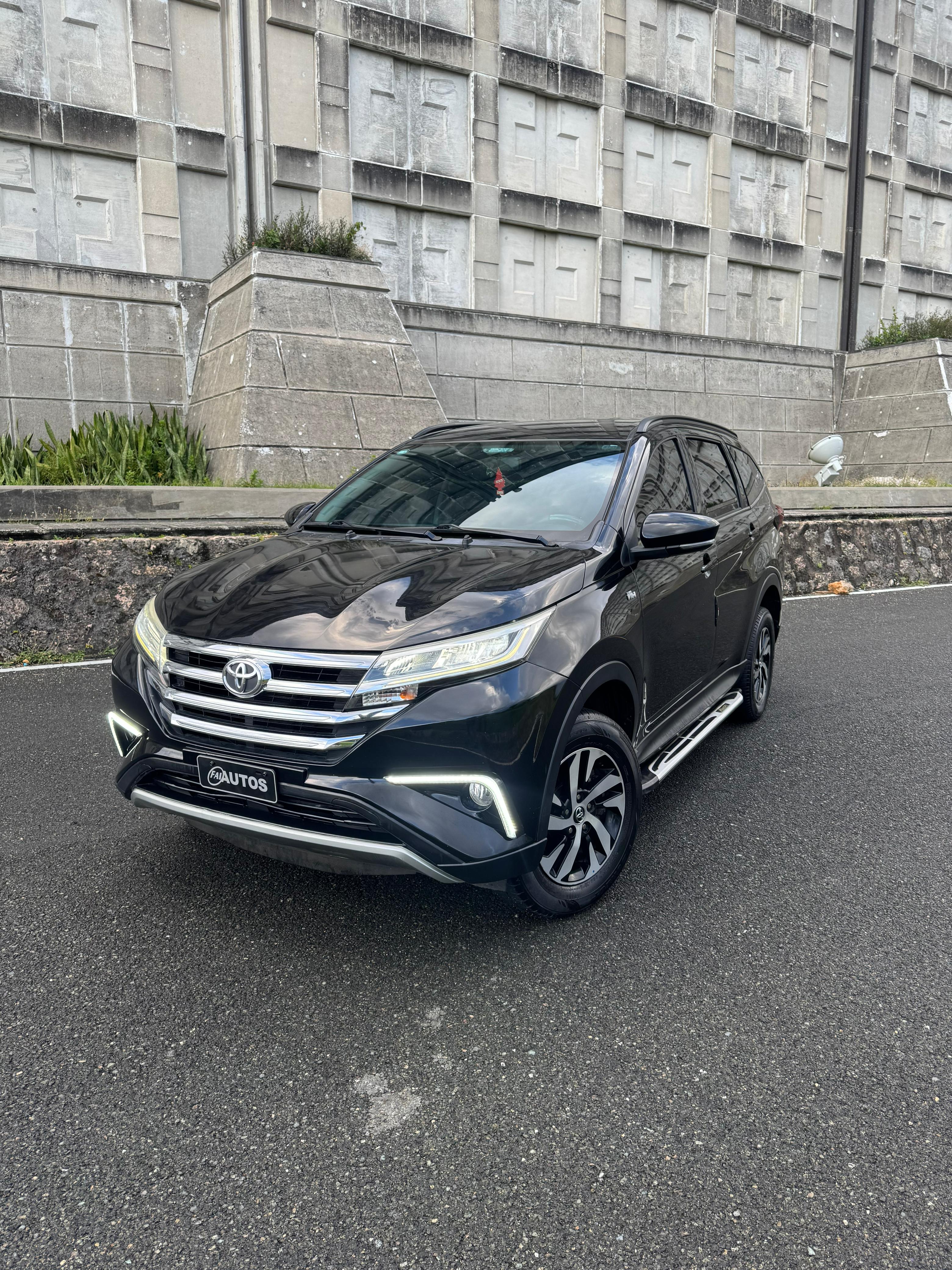 jeepetas y camionetas - Toyota Rush G 2020, 54k km, único dueño. 0