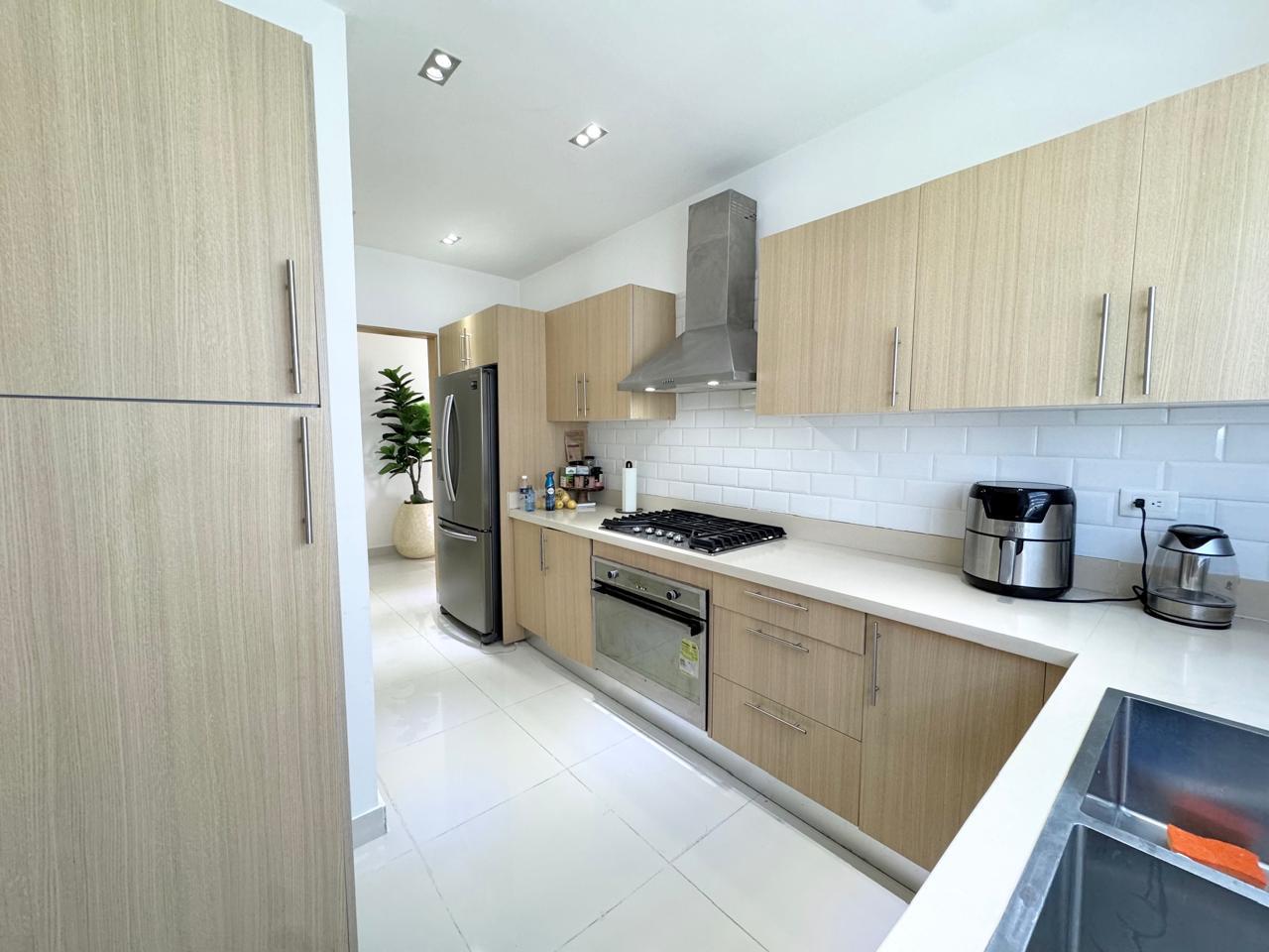 apartamentos - Se vende hermoso apartamento en el Miklon  0