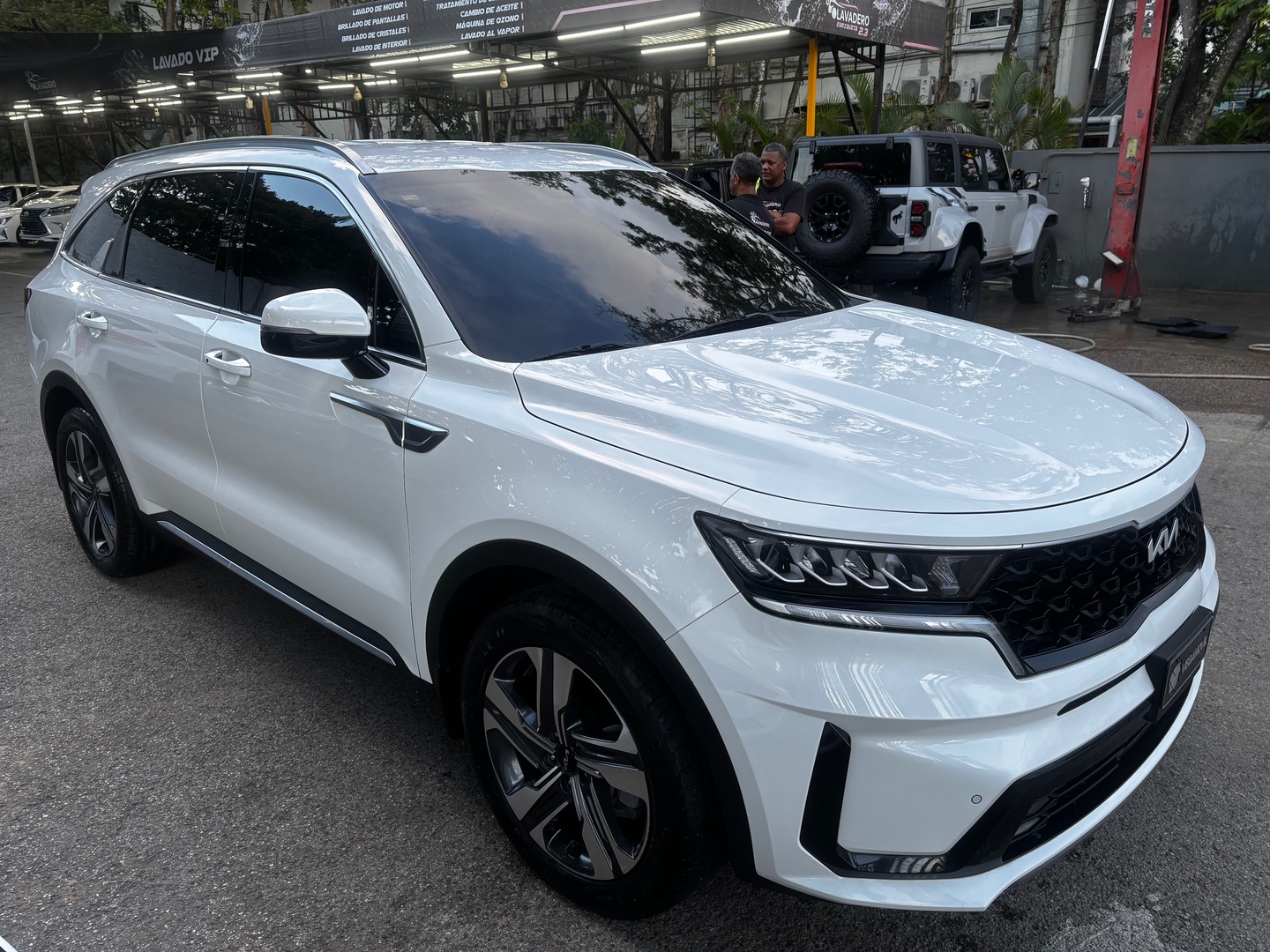 jeepetas y camionetas - SE VENDE KIA SORENTO 2023- 16,000KM 3