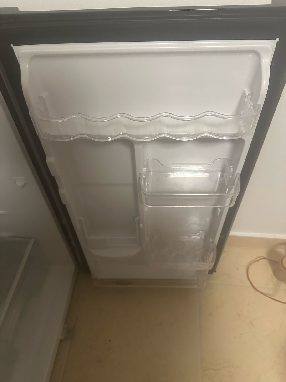 electrodomesticos - Nevera Ejecutiva Frigidaire color negro