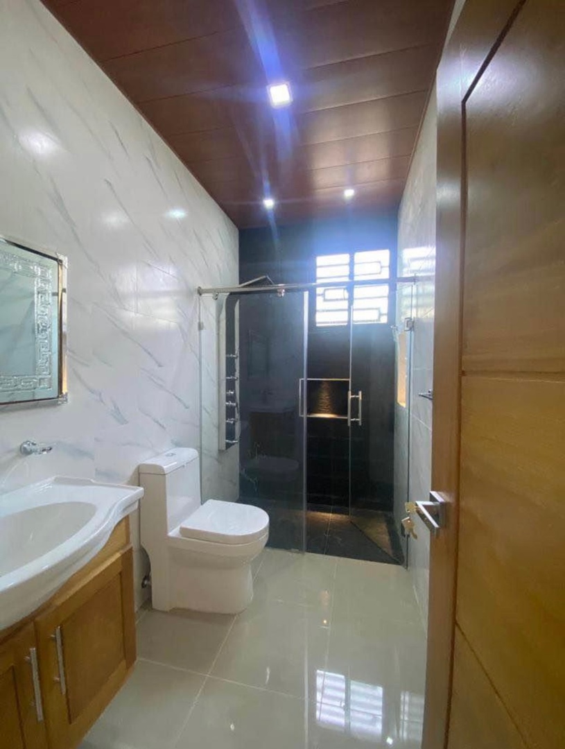 casas - CASA EN VENTA EN SANTIAGO DE LOS CABALLEROS RESIDENCIAL CERRADO  9