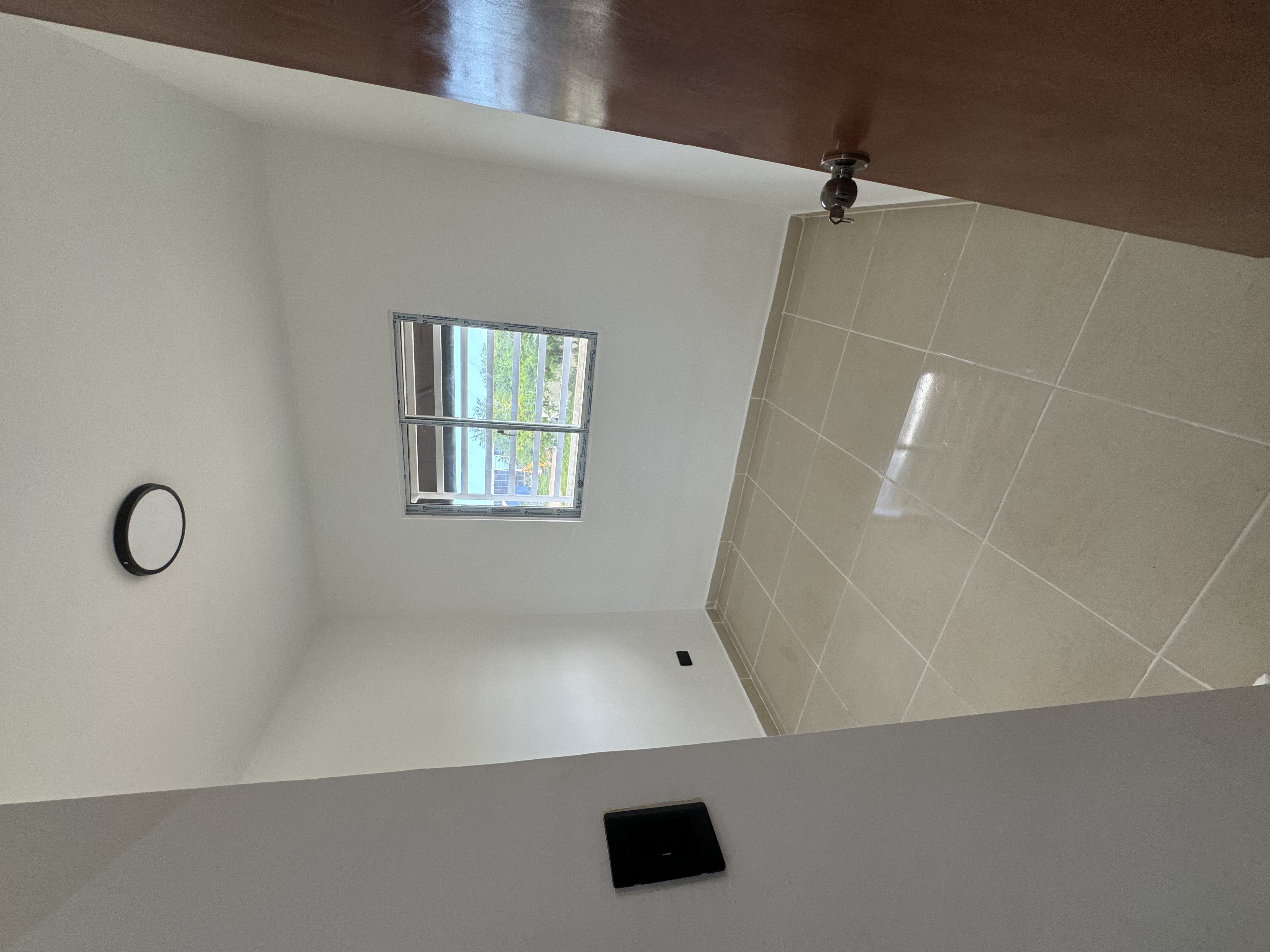 apartamentos - Apartamento con 1 año de construcción en la marginal de las Américas  7