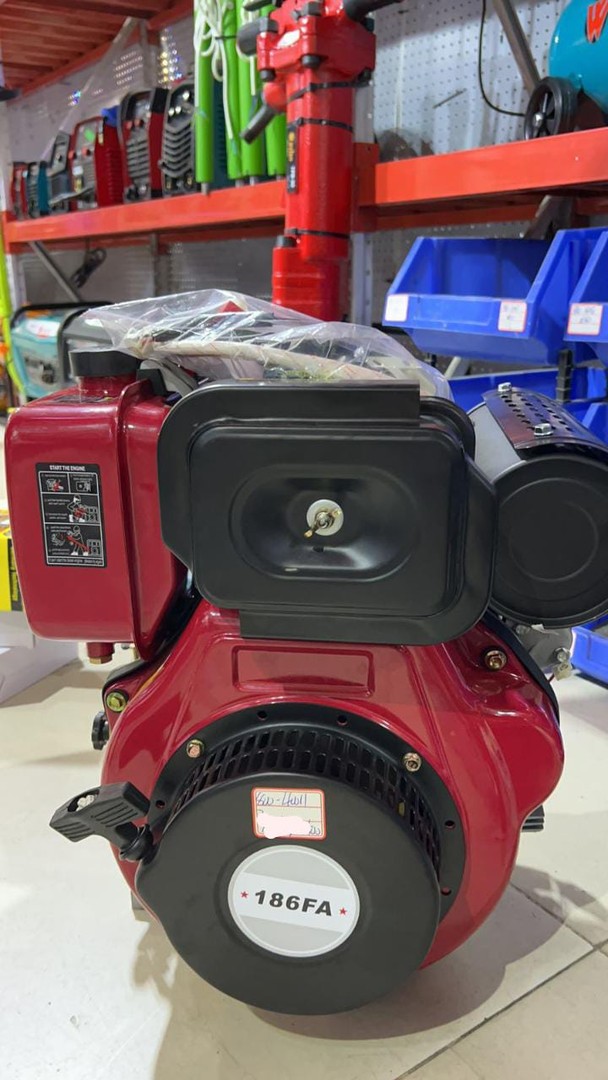 construccion e industrial - Motor estacionario diésel 12HP nuevo de caja