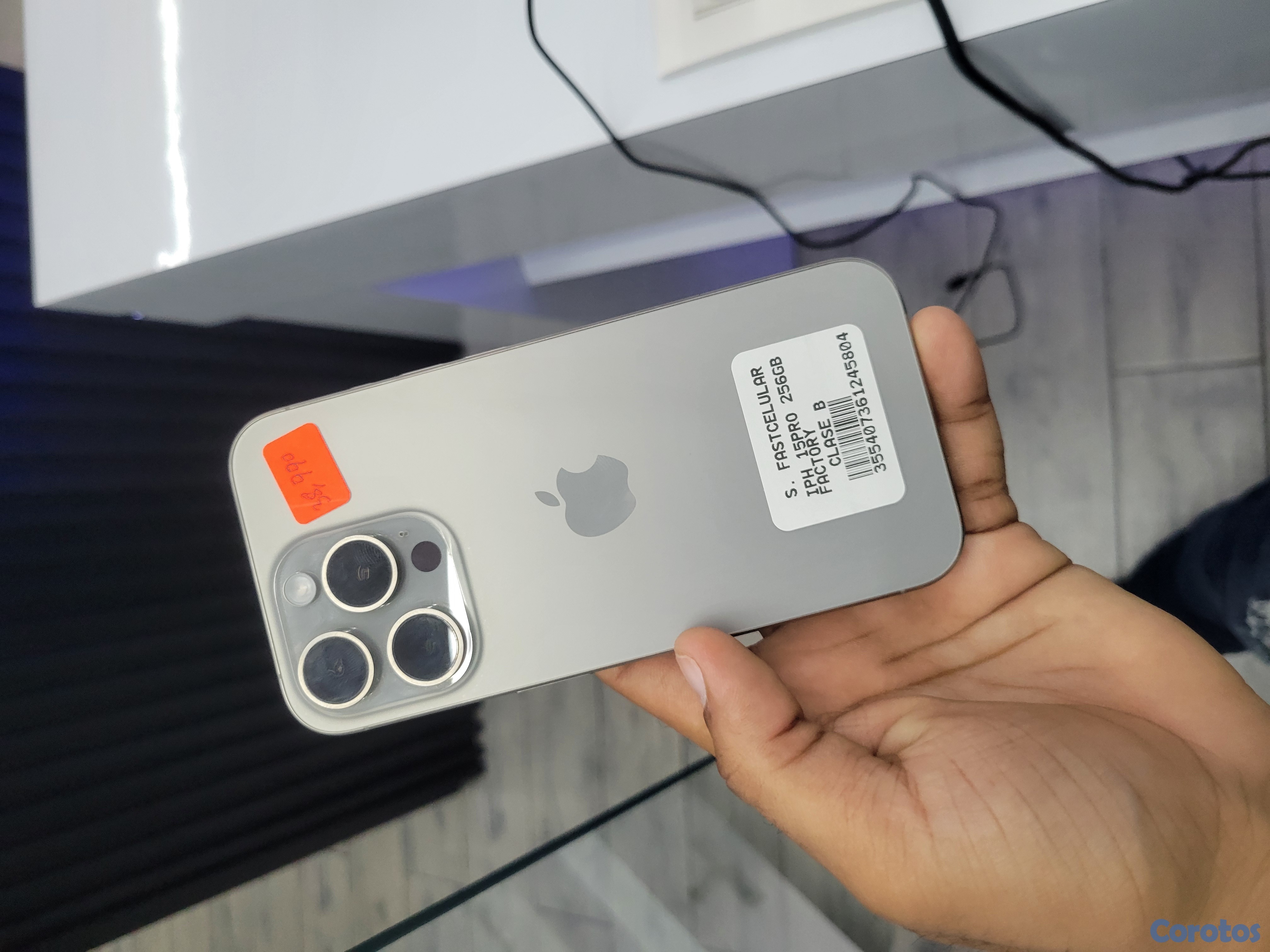 celulares y tabletas - iphone 15pro 256gb 