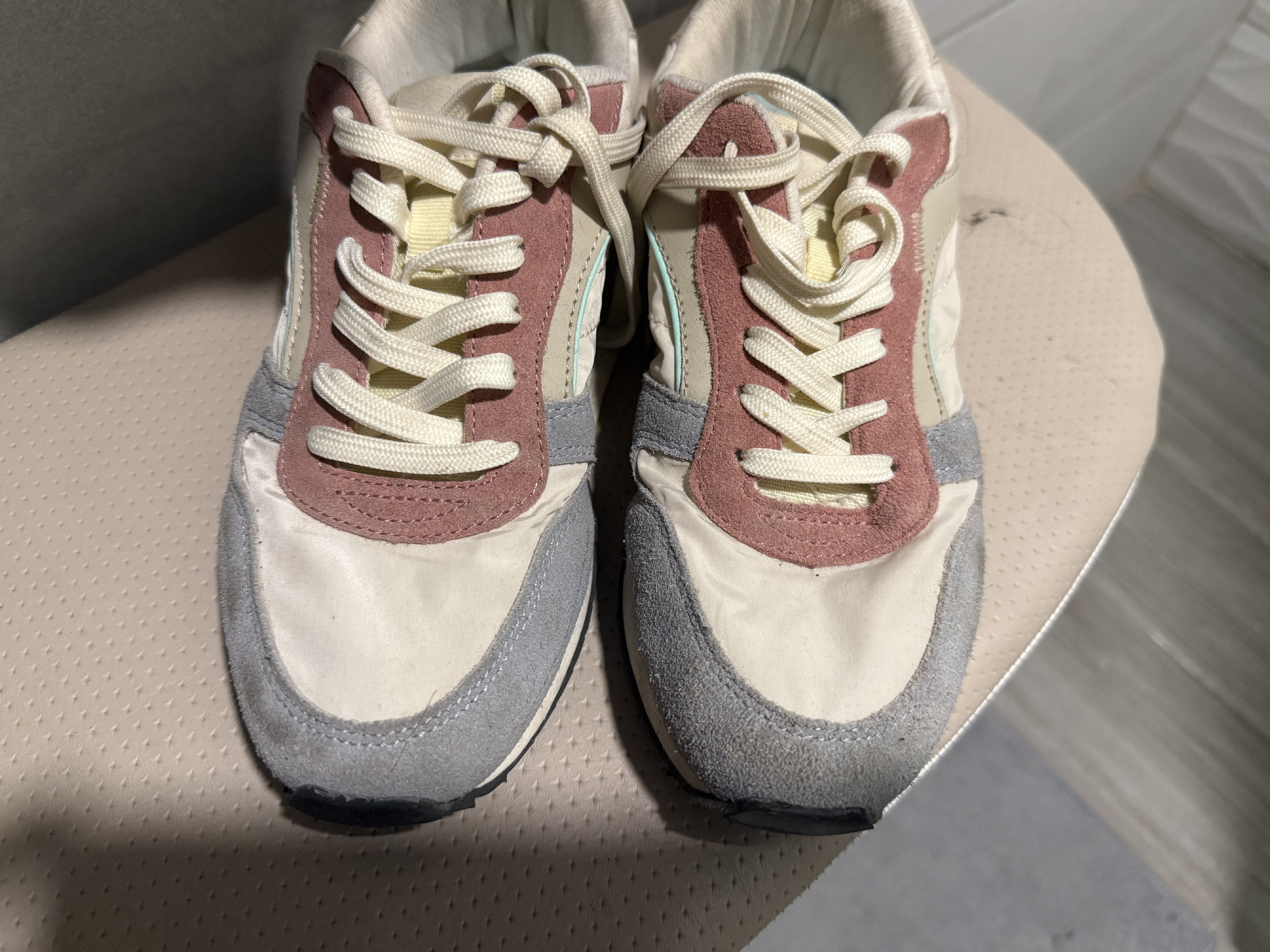 zapatos unisex - Tenis de Zara para mujer es 8 pero le puede quedar a un 8.5 3