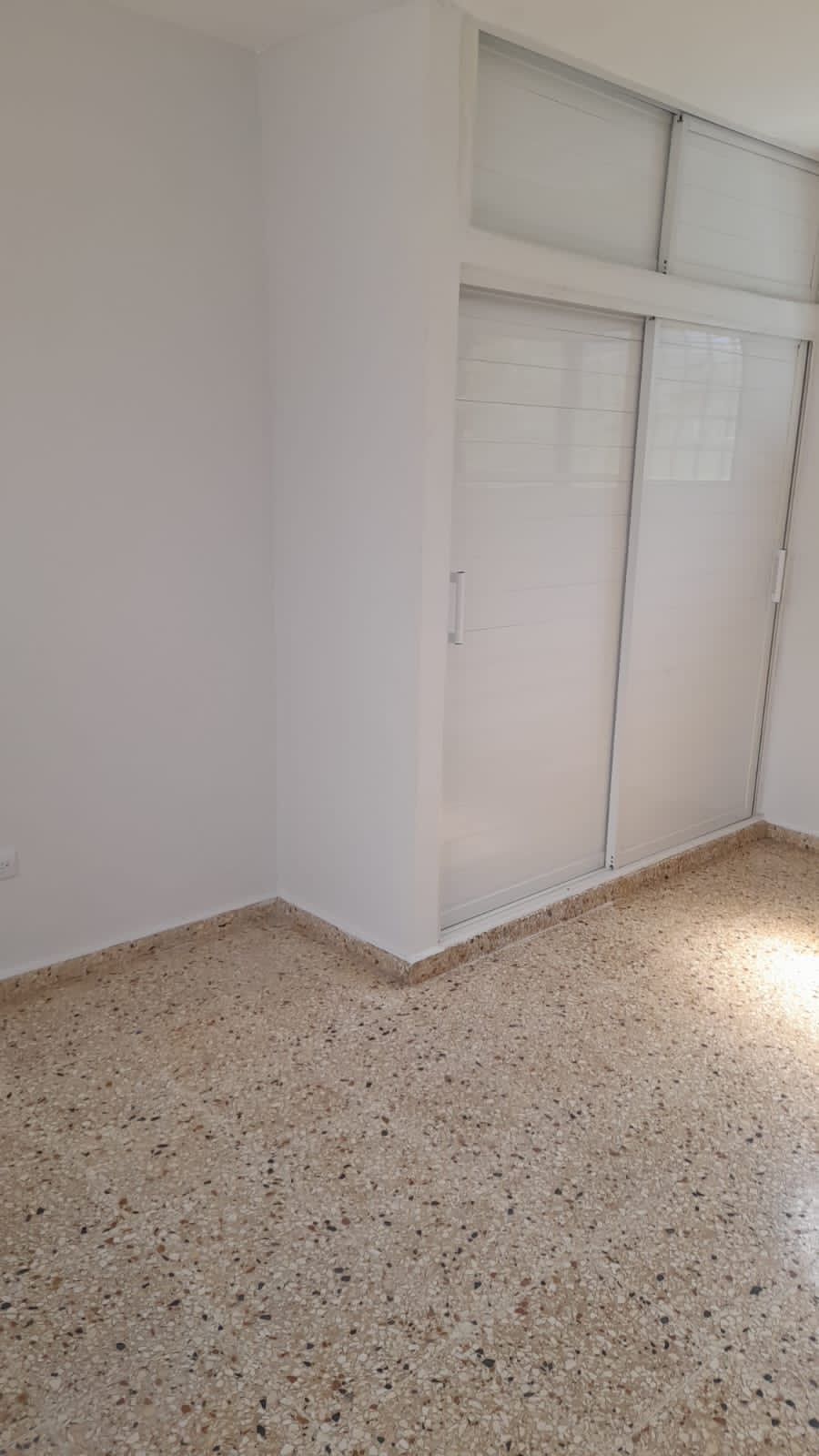 apartamentos - Apartamento Segundo Nivel ENs. Luperón 9