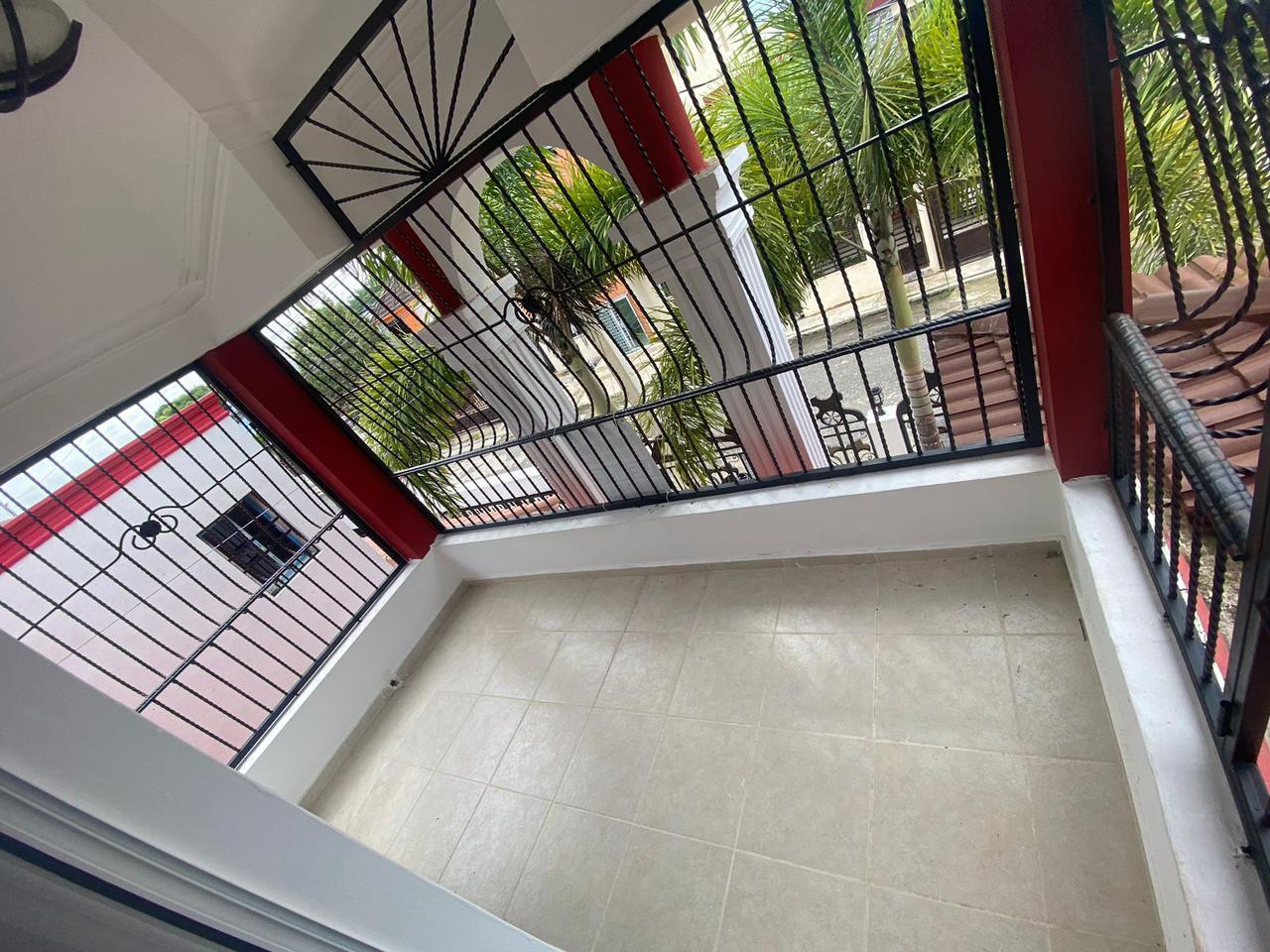 casas - CASA EN VENTA EN LOS JARDINES DEL NORTE, SANTIAGO. 9