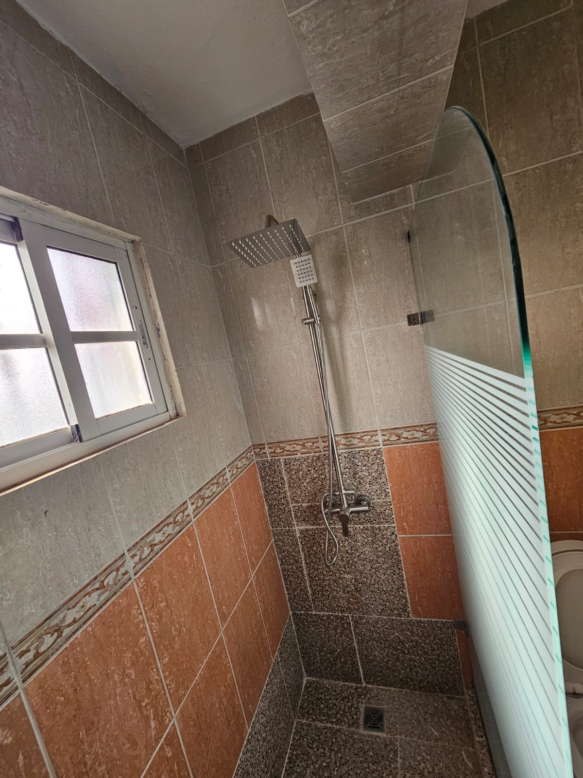 apartamentos - Alquilo, avenida Independencia kilómetro 7 tres ha 7