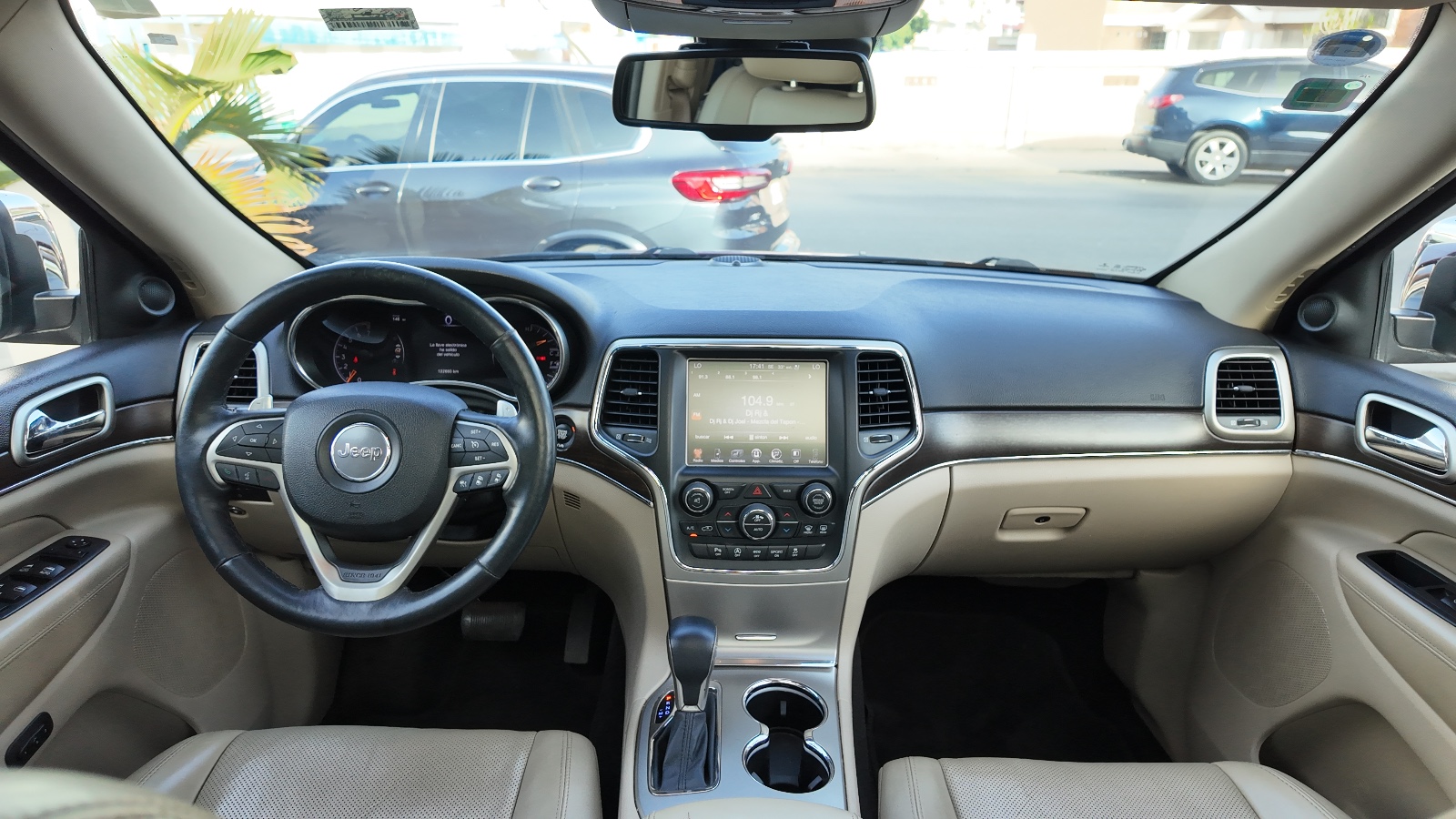 jeepetas y camionetas - JEEP GRAND CHEROKEE LIMITED 2017 5