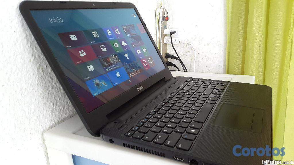 computadoras y laptops - Dell inspiron 17 pulg intel Ram 4gb ddr3 Disco 400gb trae su Bulto 2