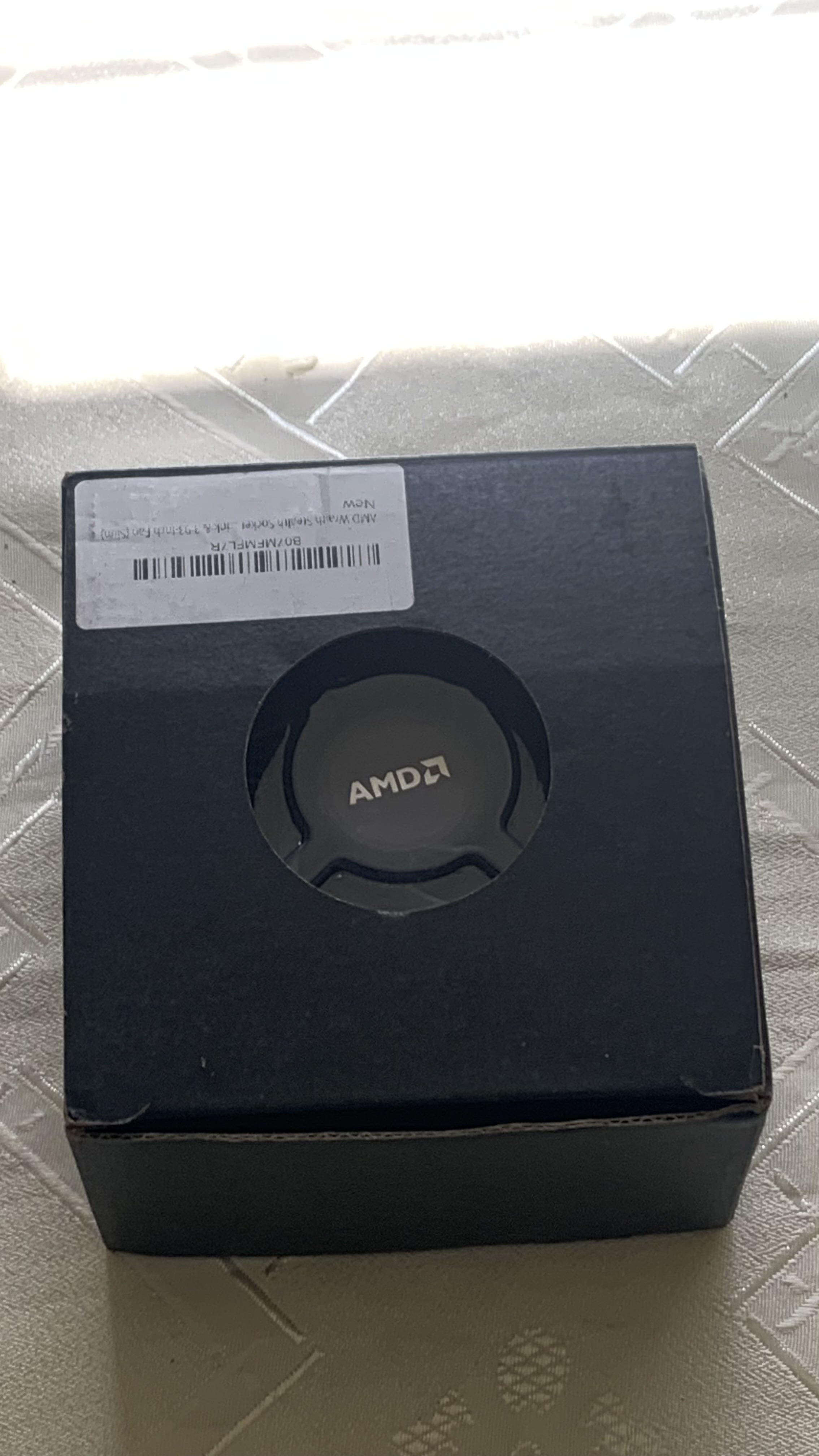 computadoras y laptops - Vendo disipador -AMD Wraith Stealth- Silencioso,Nuevo con Con su pasta térmica.