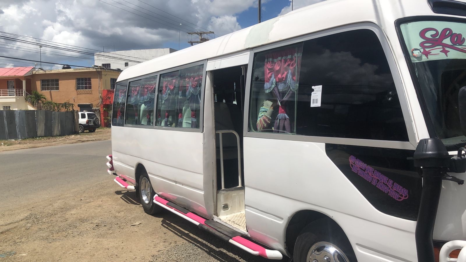 camiones y vehiculos pesados - Guagua de pasajeros Toyota Coaster 2009 3