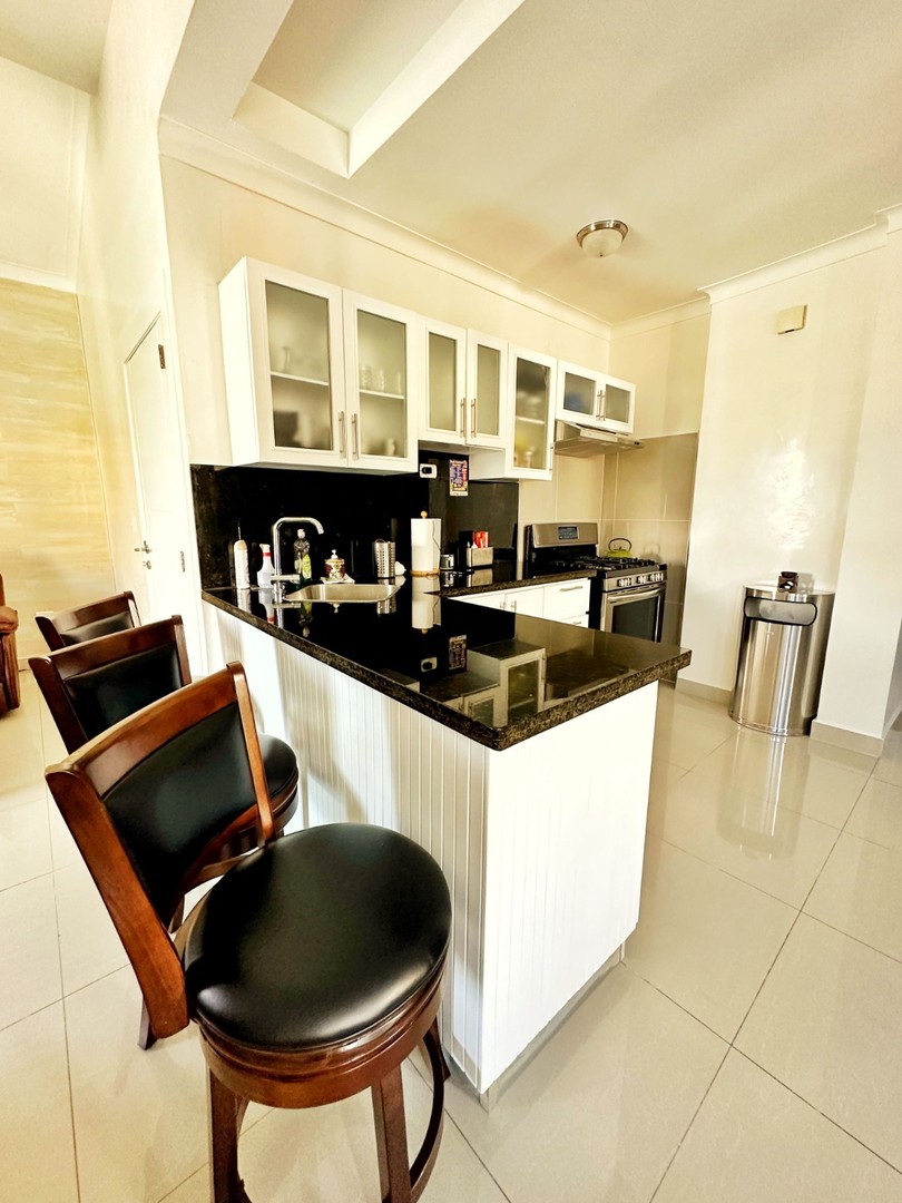 apartamentos - Apartamento en Venta - Gazcue
 
166.31m2 
2 Hab
2.5 Baños 
2 Parq
USD$220,000 2